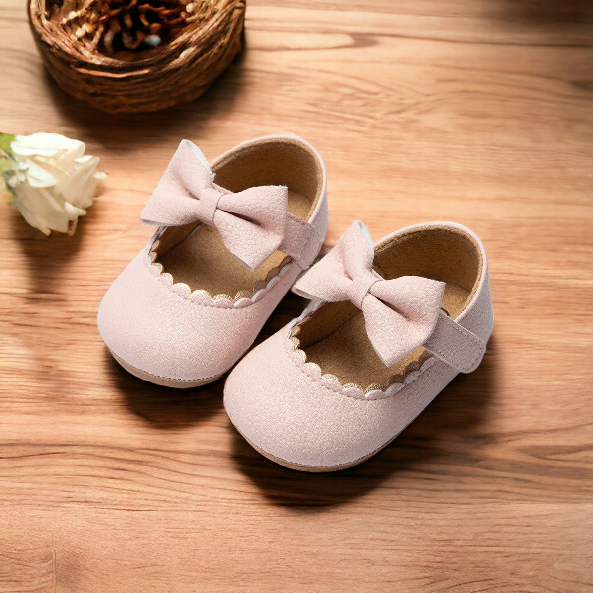 Scarpe da Bambina Rosa in ecopelle con fiocco e velcro - Be Brave Boutique