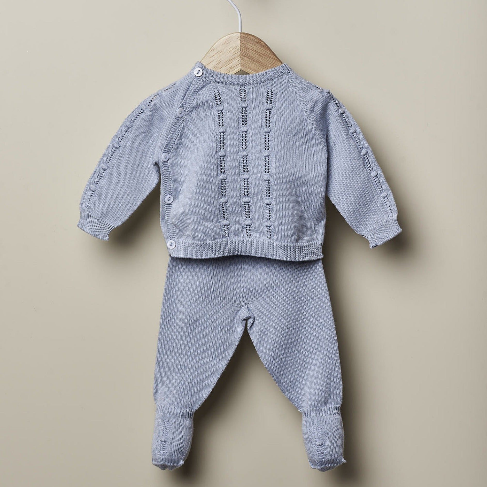 Completo nascita azzurro in cotone organico con piedini - Be Brave Boutique