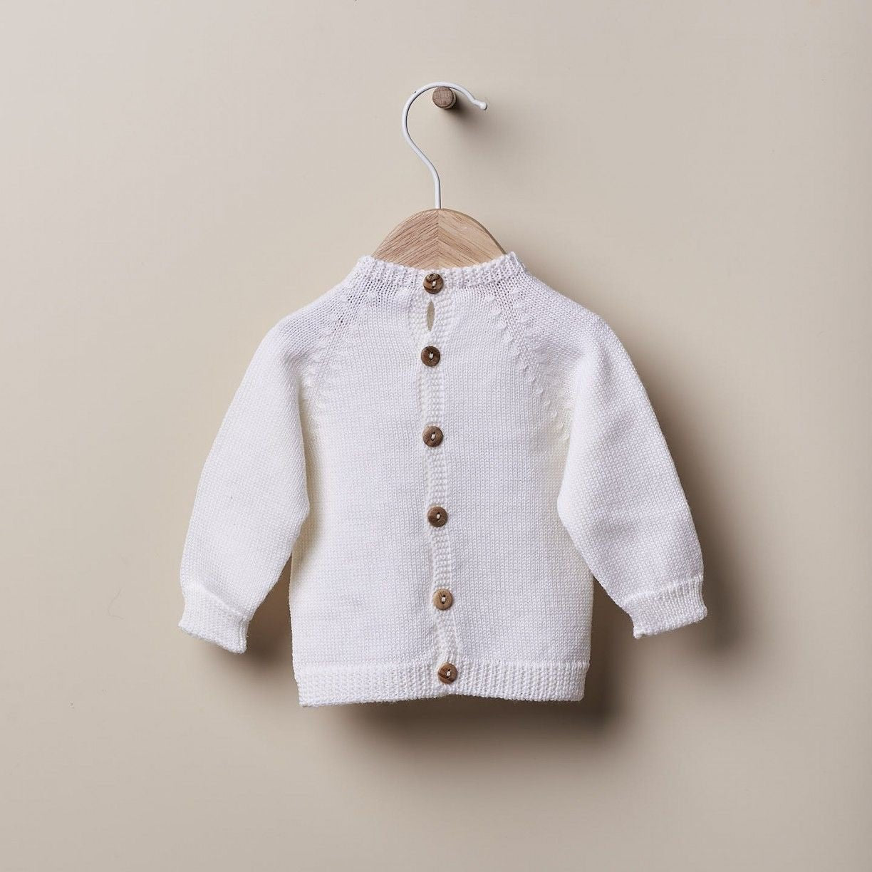 Completo THIS IS WINTER LOVE in lana morbida – maglia con ricamo orsetto e pantaloni a costine - Be Brave Boutique