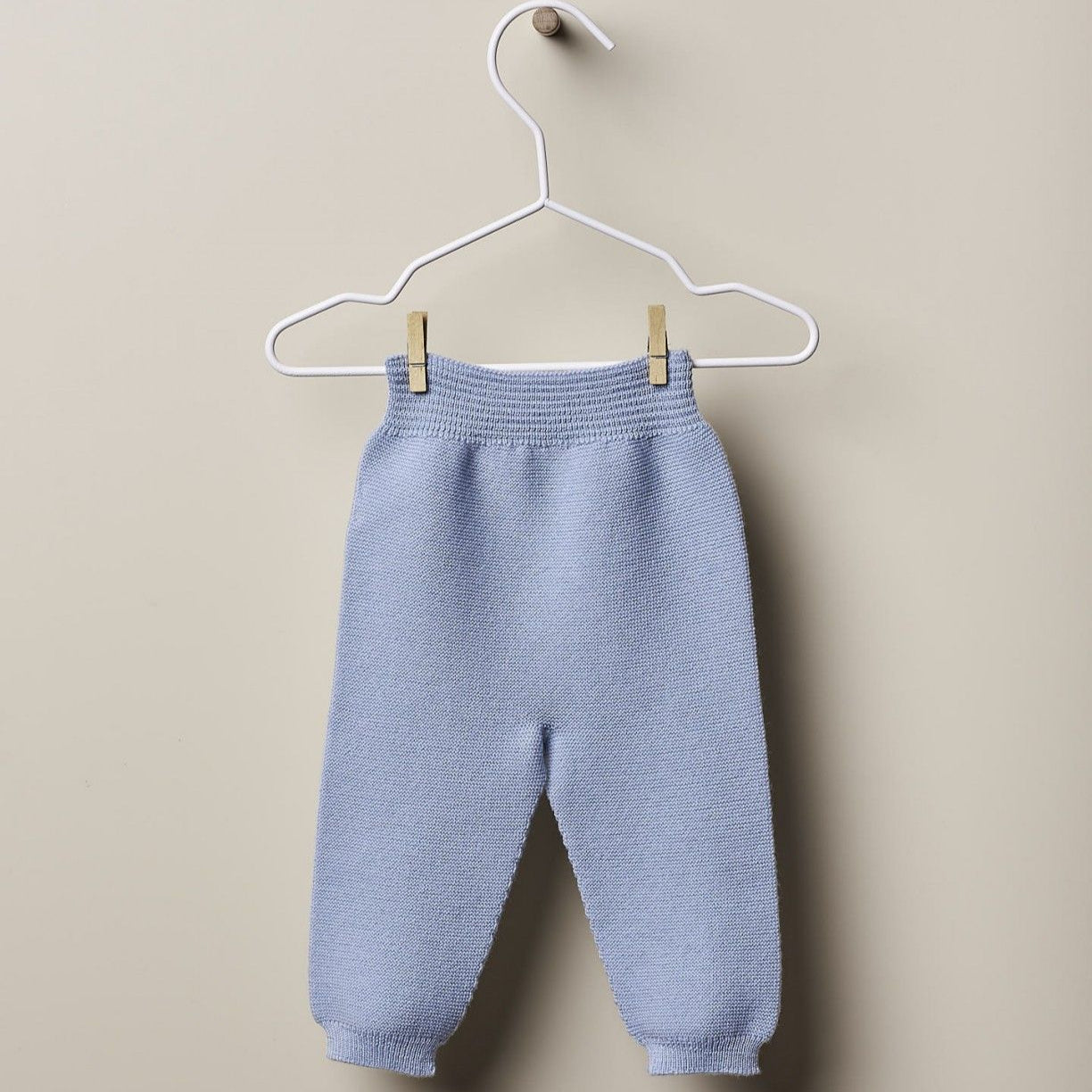 Completo THIS IS WINTER LOVE in lana morbida – maglia con ricamo orsetto e pantaloni a costine - Be Brave Boutique