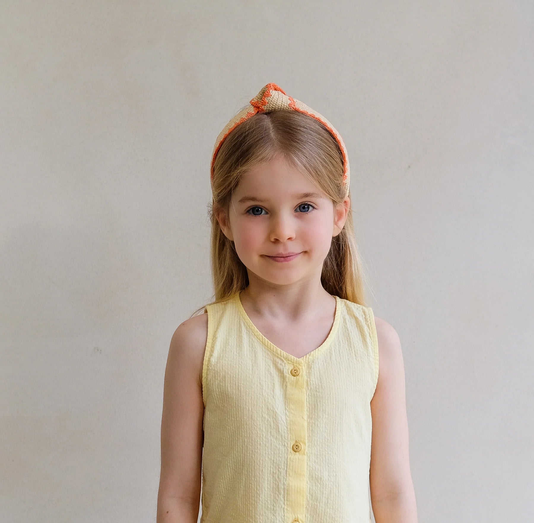 Cerchietto annodato in Rafia