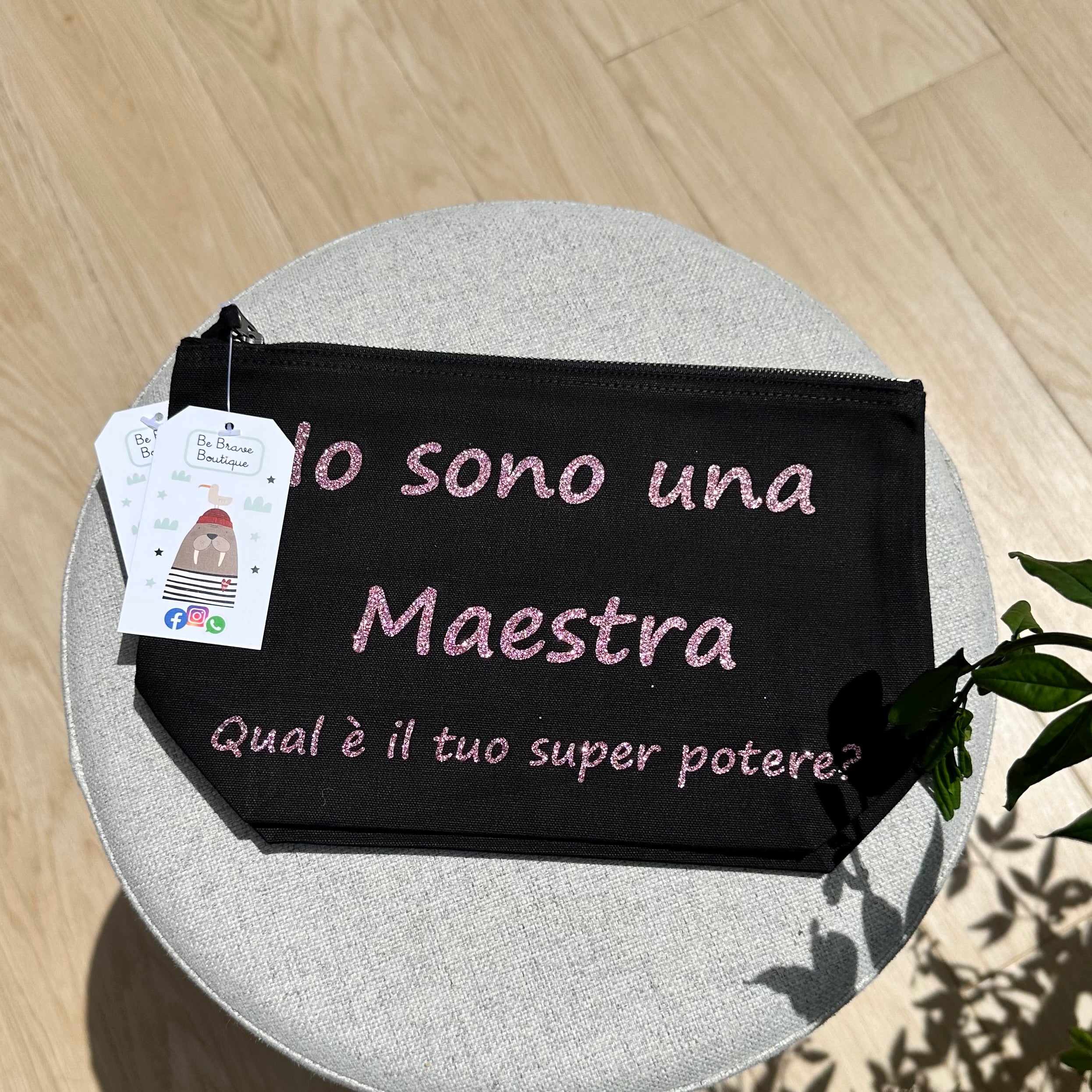 Pochette super poteri, idea regalo per Maestre - Be Brave Boutique