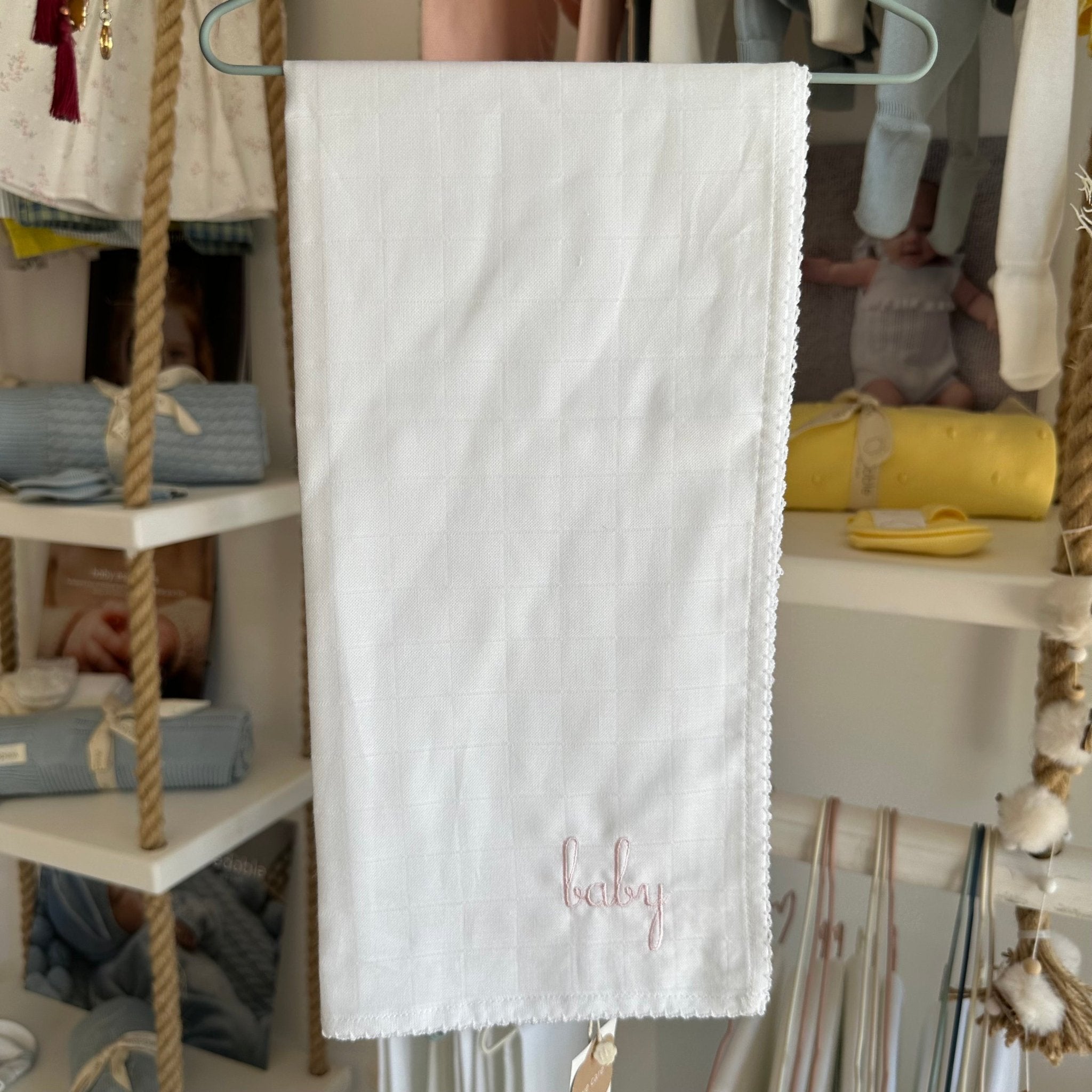 Wedoble Mussola in Cotone Ricamata Baby Rosa - Be Brave Boutique