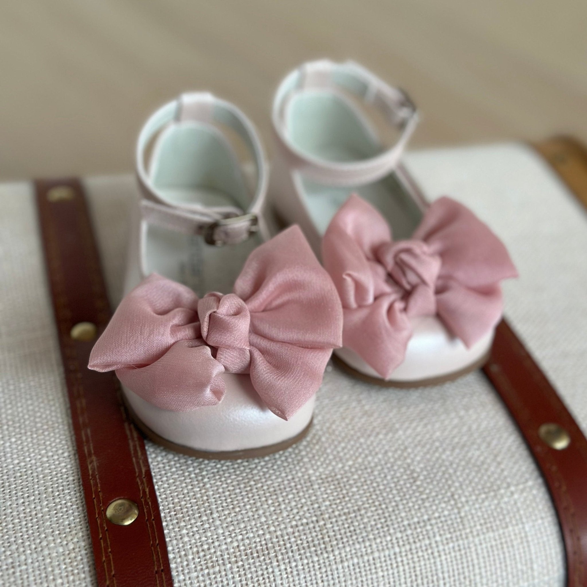 ANDANINES Ballerine Rosa chiaro eleganti con fiocco Rosa e plantare anatomico - Be Brave Boutique