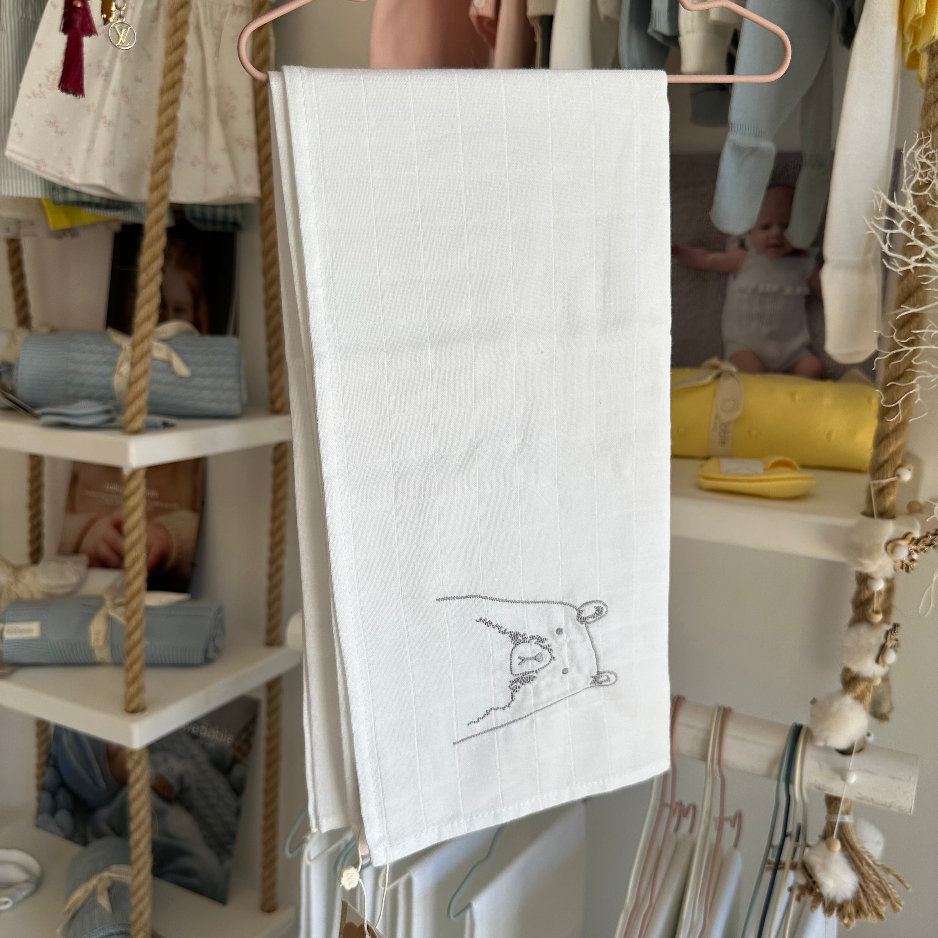 Wedoble Mussola in Cotone Ricamata Orso mountain - Be Brave Boutique