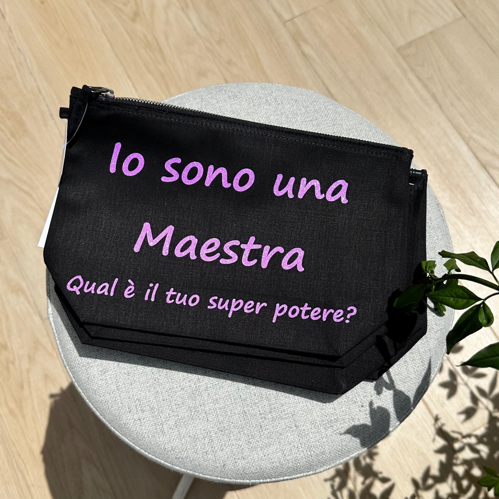 Pochette super poteri, idea regalo per Maestre - Be Brave Boutique