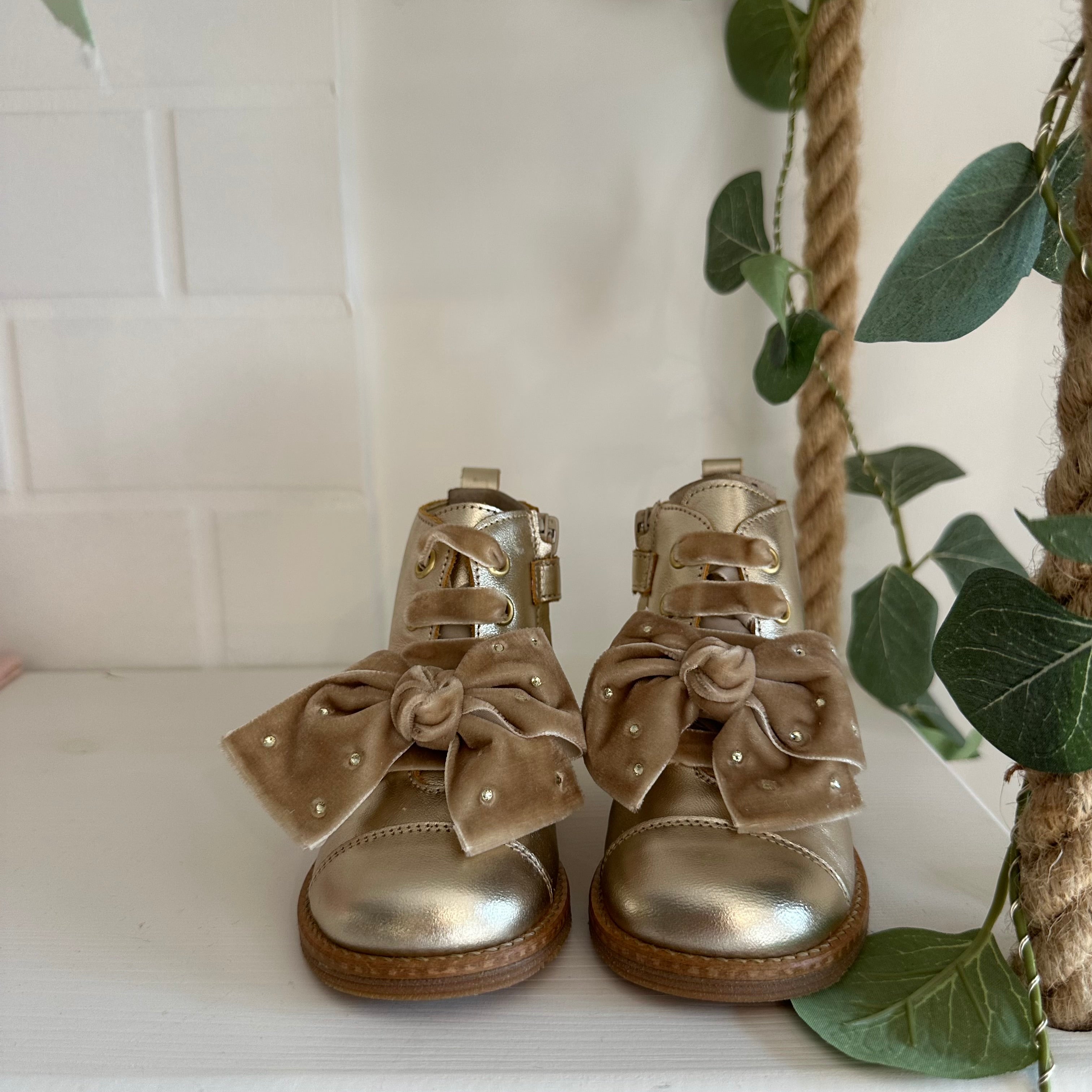 LANDANINES stivaletto in pelle oro Lucido con plantare anatomico - Be Brave Boutique