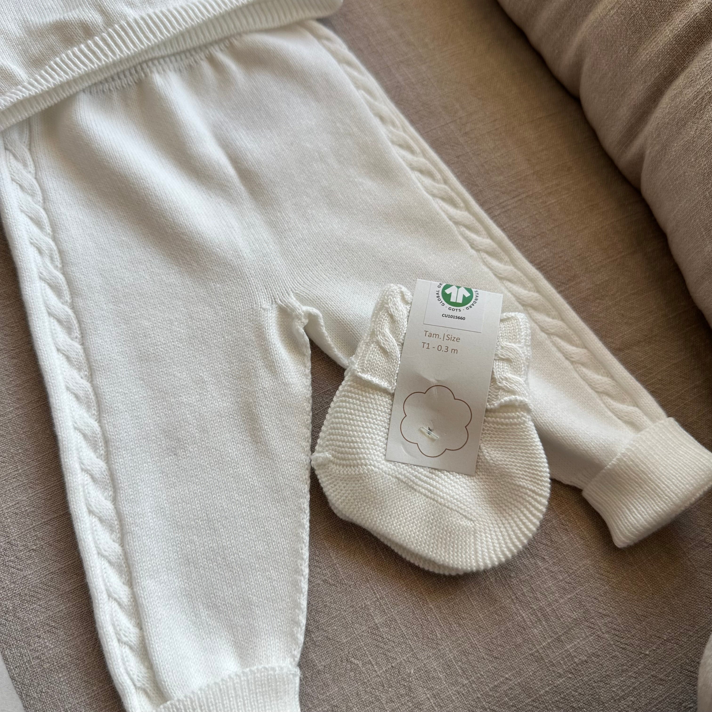 Completo nascita Bianco in cotone organico copertina più calzini - Be Brave Boutique