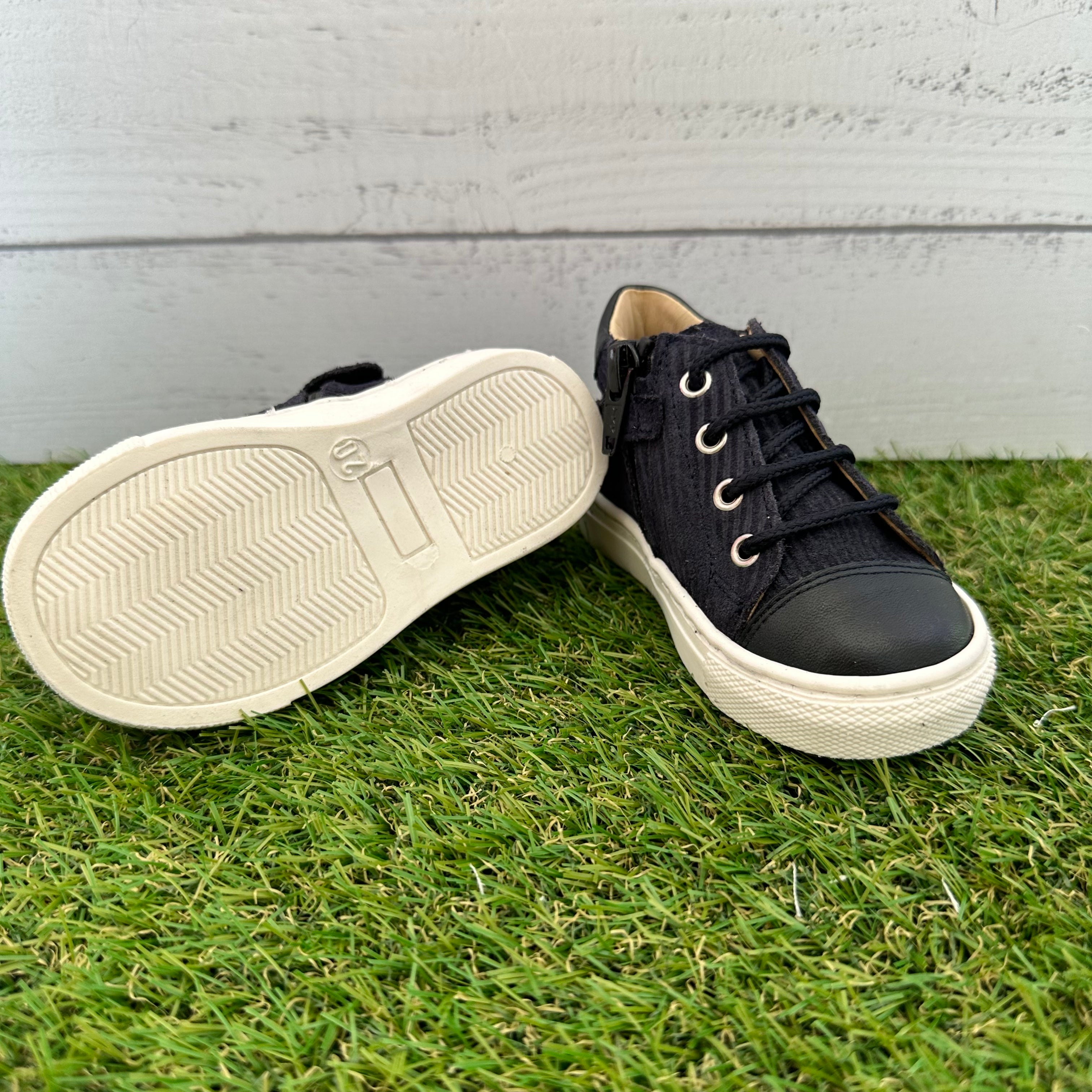 ANDANINES Sneakers allacciate con zip laterale - Be Brave Boutique