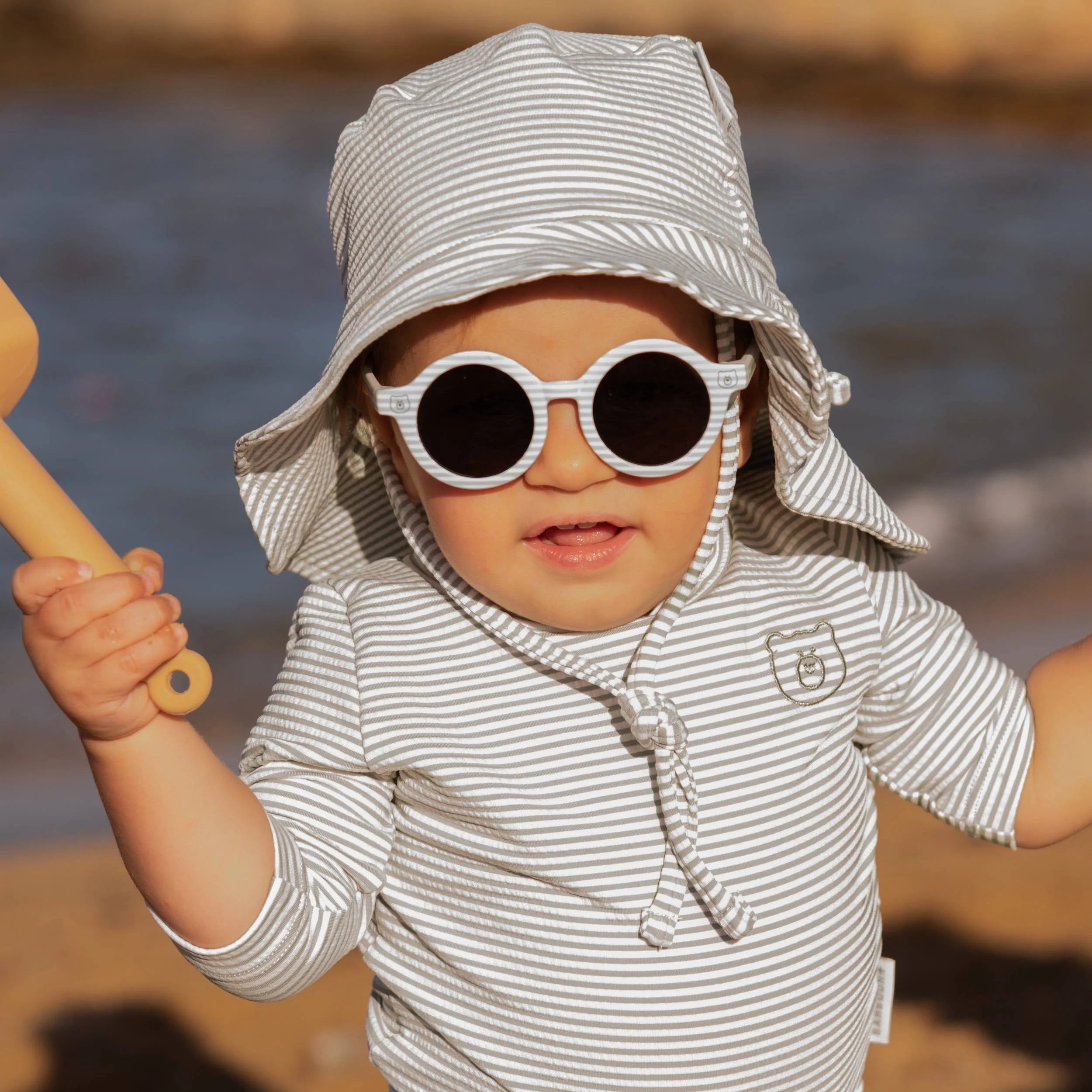 Occhiale da sole con protezione 400UV - BLUE STRIPES BEAR 436