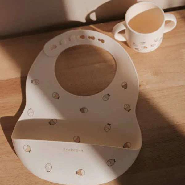 Bavaglino in silicone e tazza - FISHES 242 - Be Brave Boutique