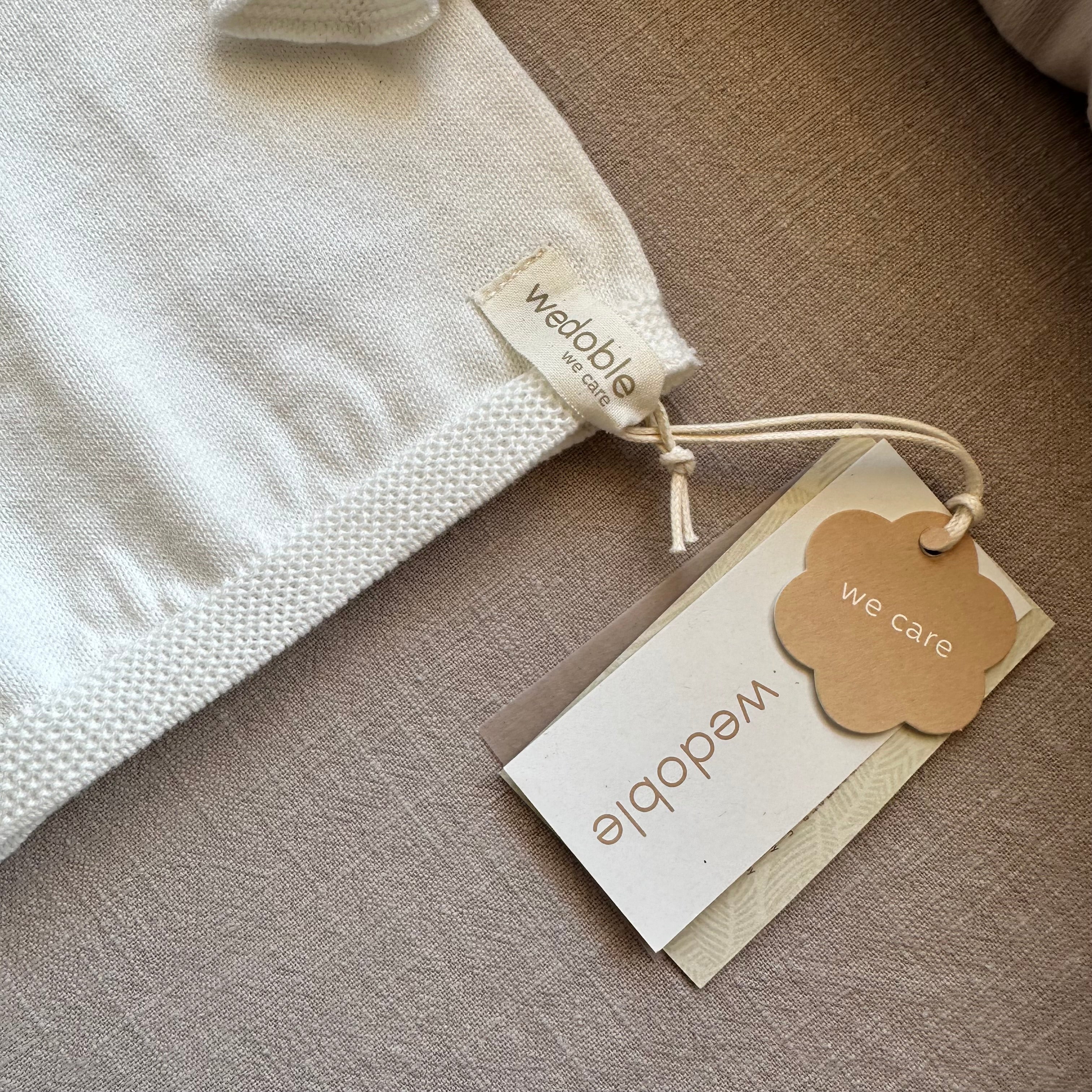 Copri fasce Bianco e azzurro in cotone organico con cappellino - Be Brave Boutique