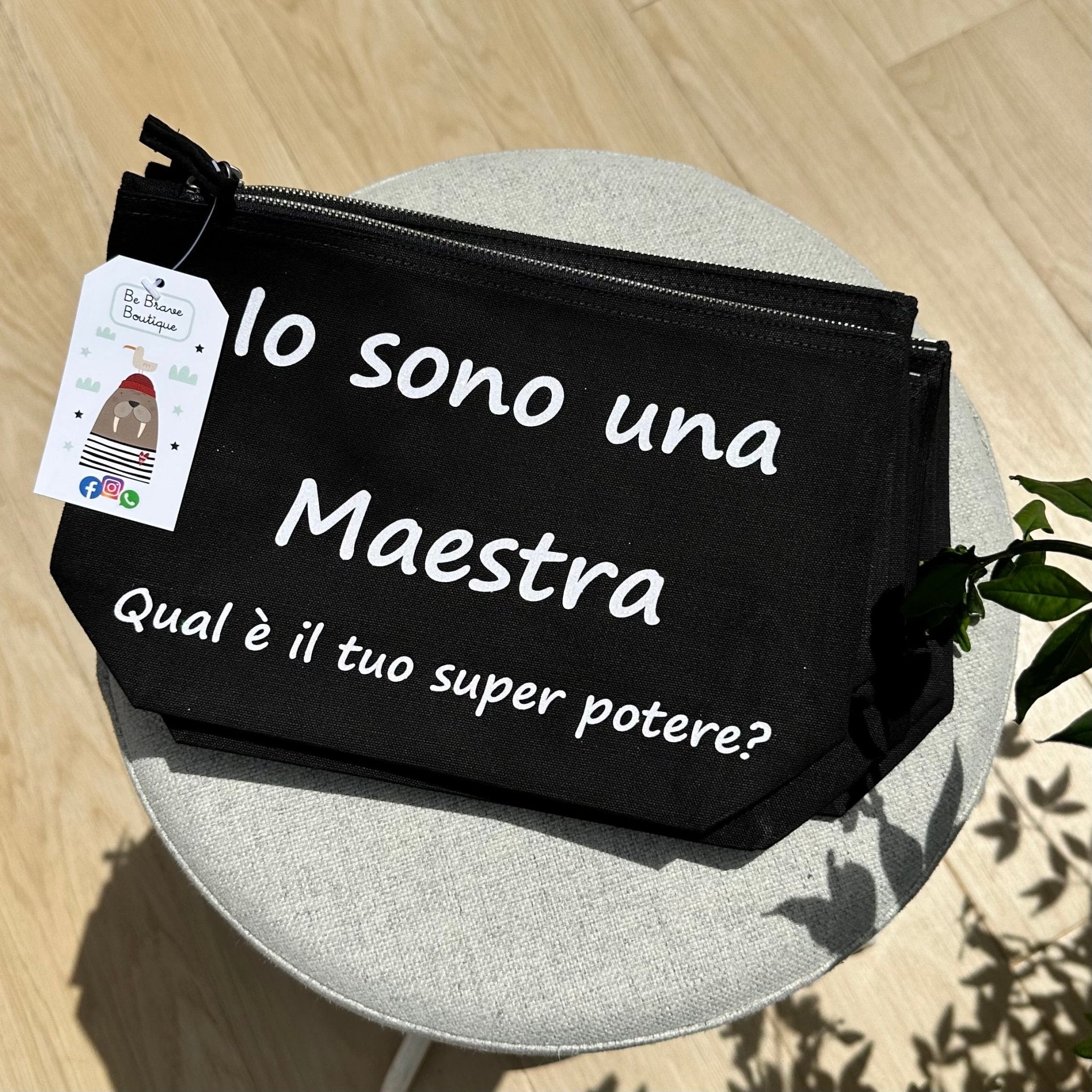 Pochette super poteri, idea regalo per Maestre - Be Brave Boutique