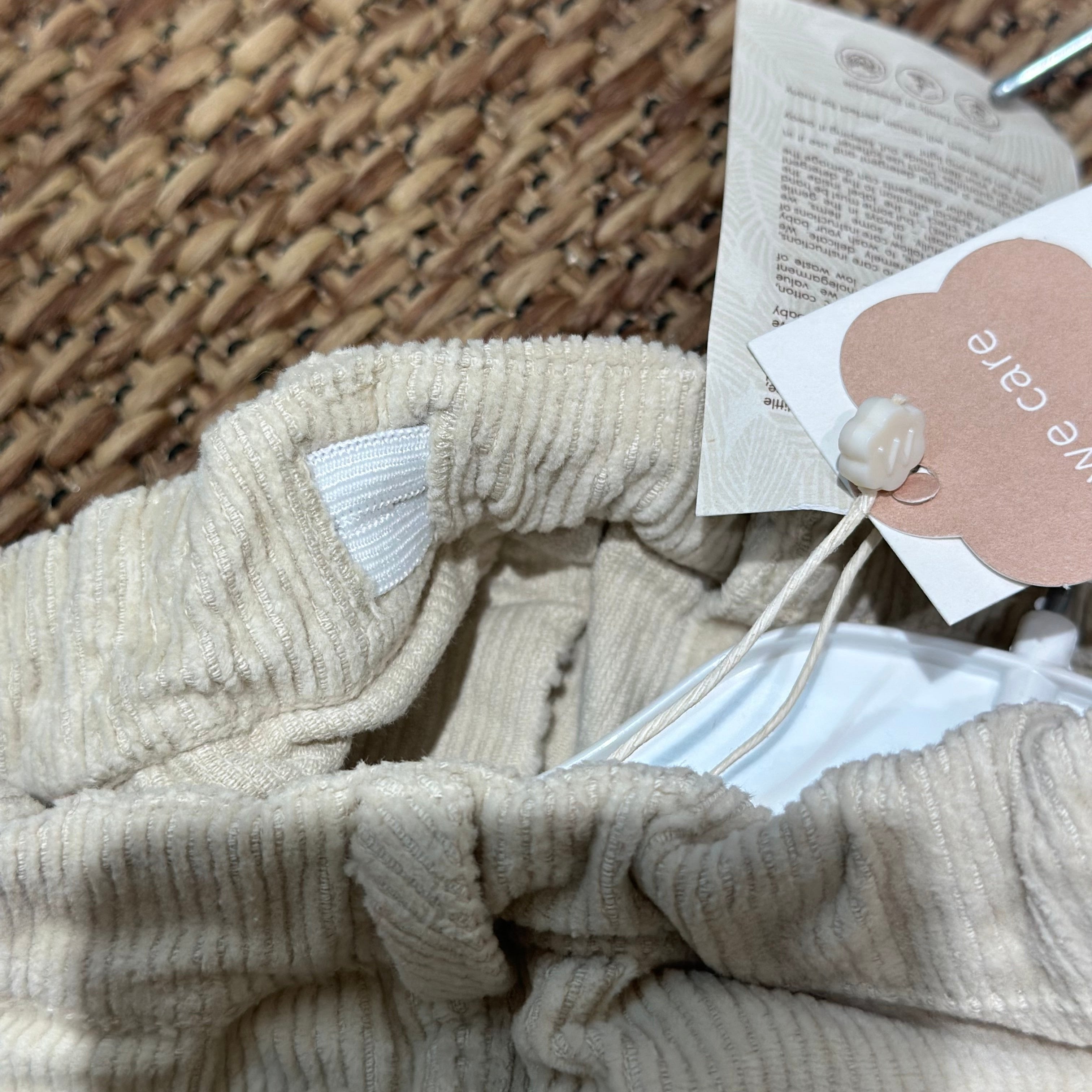Pantalone a costine in velluto Beige Senza Tasche - Be Brave Boutique