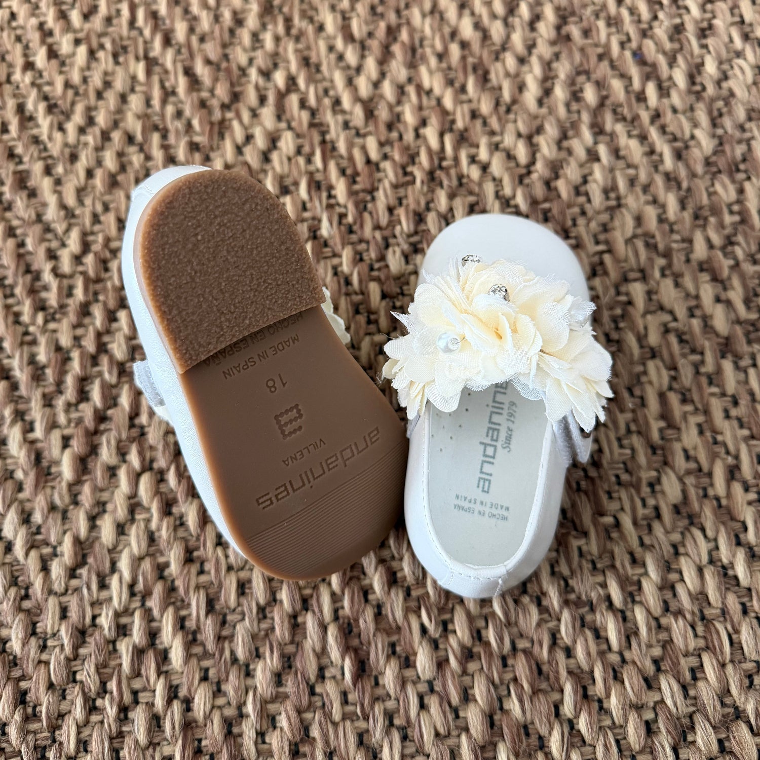 Ballerine Andanines per bambina Panna e dettagli cristallo