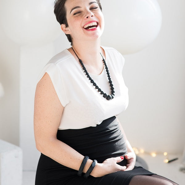 Collana allattamento, trasporto e dentizione "Black" - Be Brave Boutique