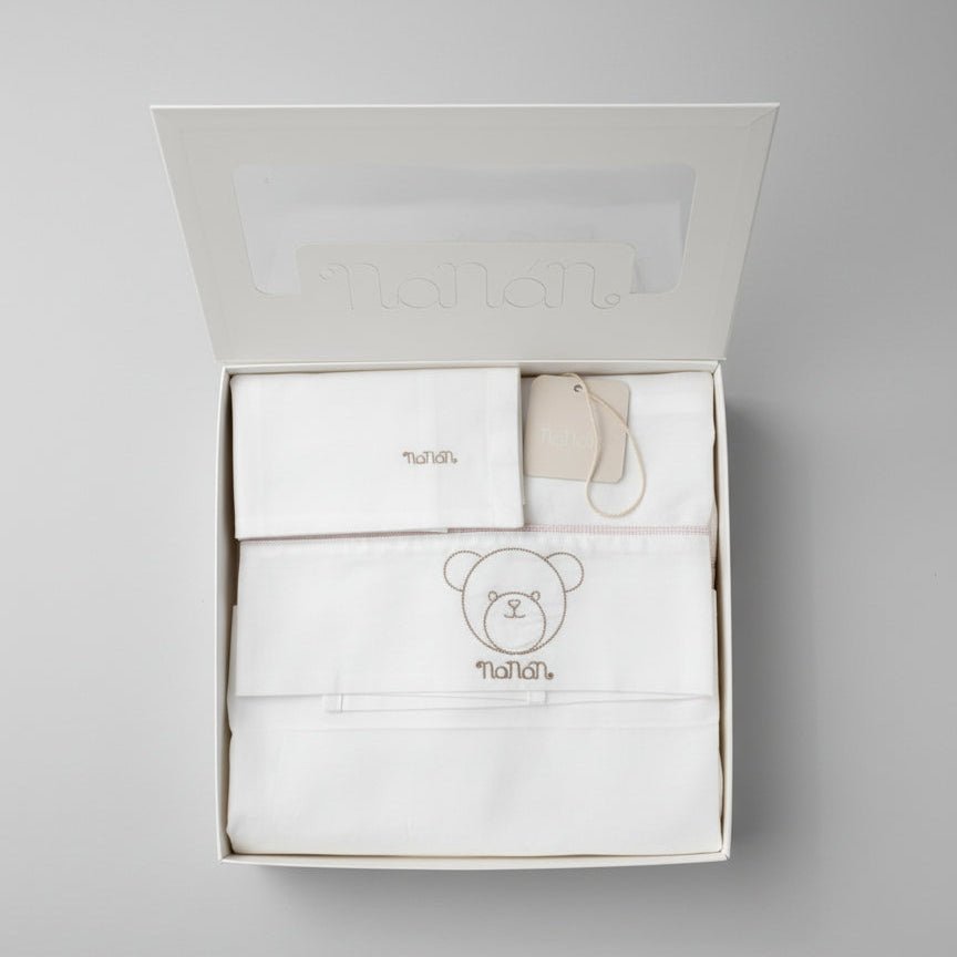 Lenzuolo carrozzina con piping Nanan con ricamo orsetto