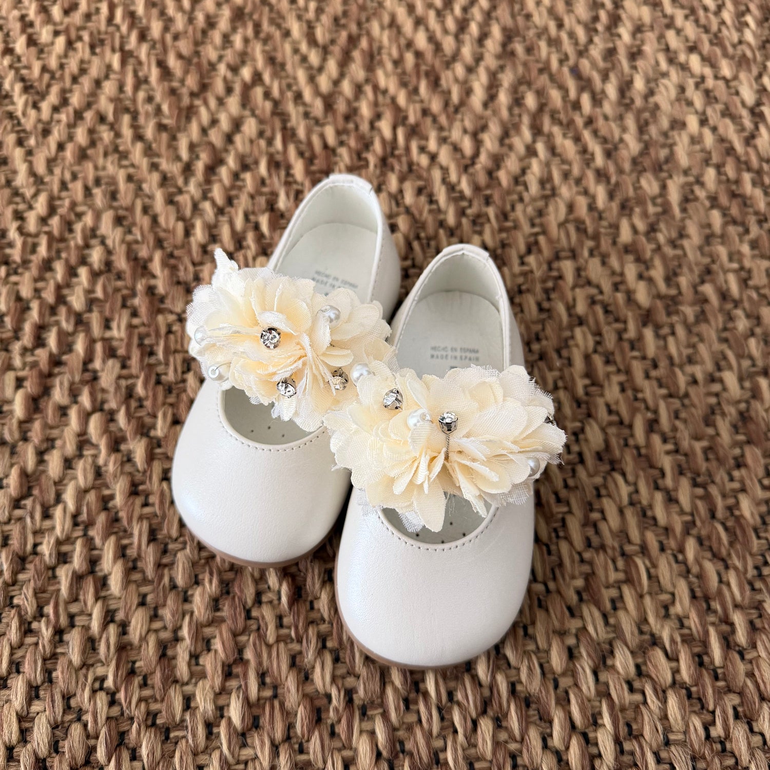 Ballerine Andanines per bambina Panna e dettagli cristallo