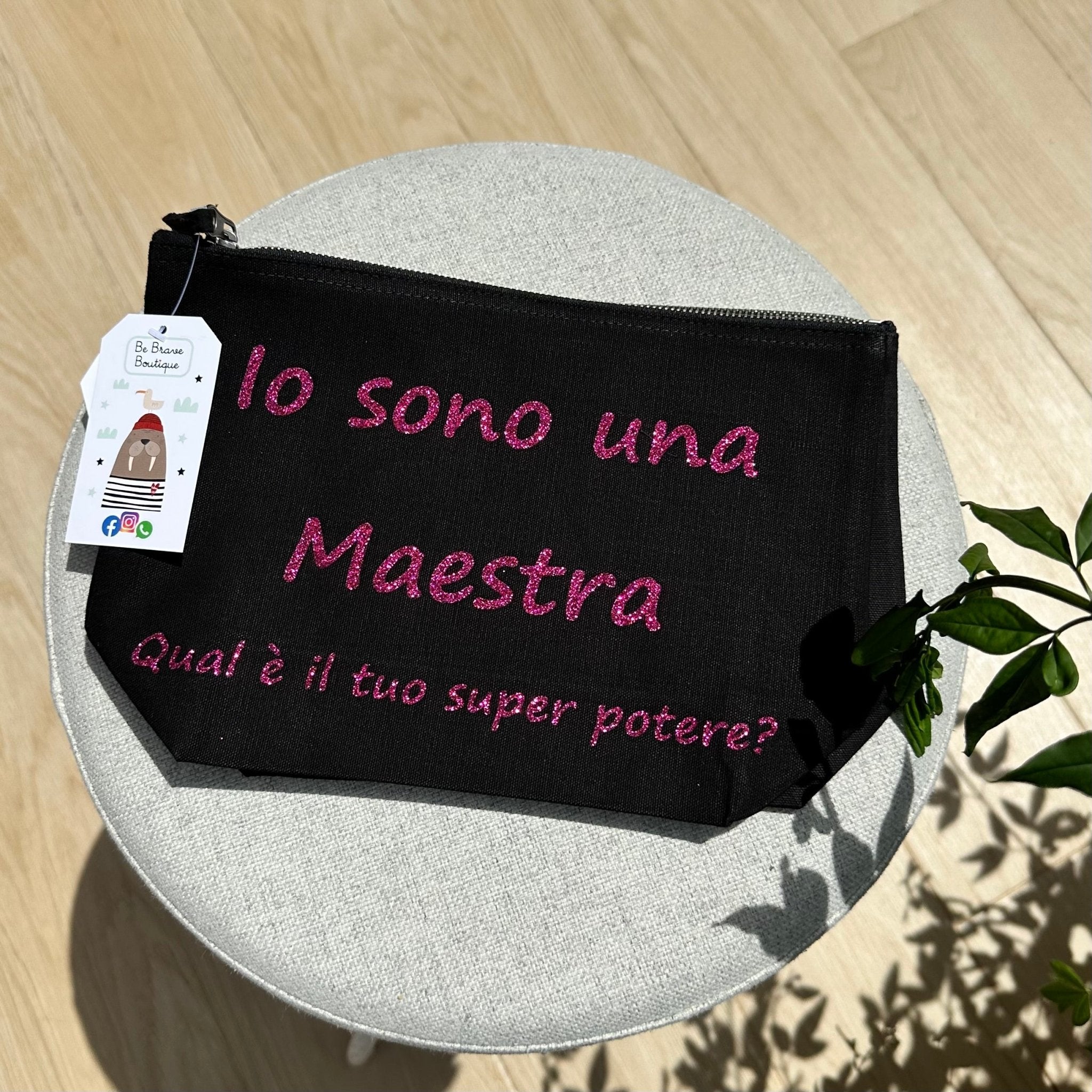 Pochette super poteri, idea regalo per Maestre - Be Brave Boutique