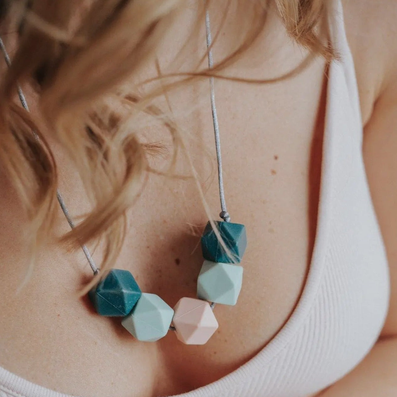 Collana allattamento, trasporto e dentizione MINI GEOMETRIC - Be Brave Boutique