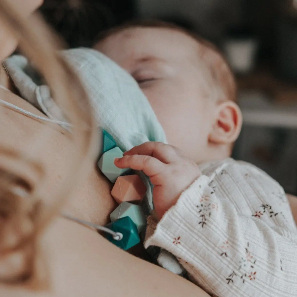 Collana allattamento, trasporto e dentizione MINI GEOMETRIC - Be Brave Boutique