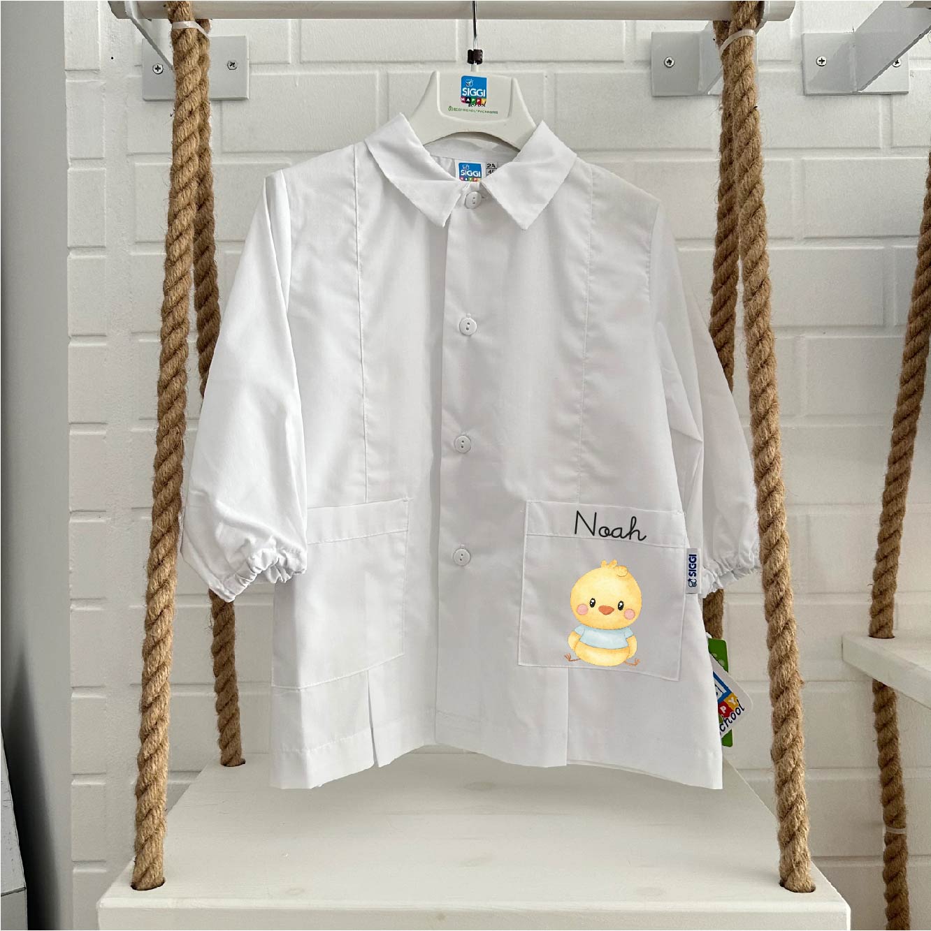 Grembiule Siggi Bimbo Personalizzabile con nome e Pulcino Azzurro - Be Brave Boutique