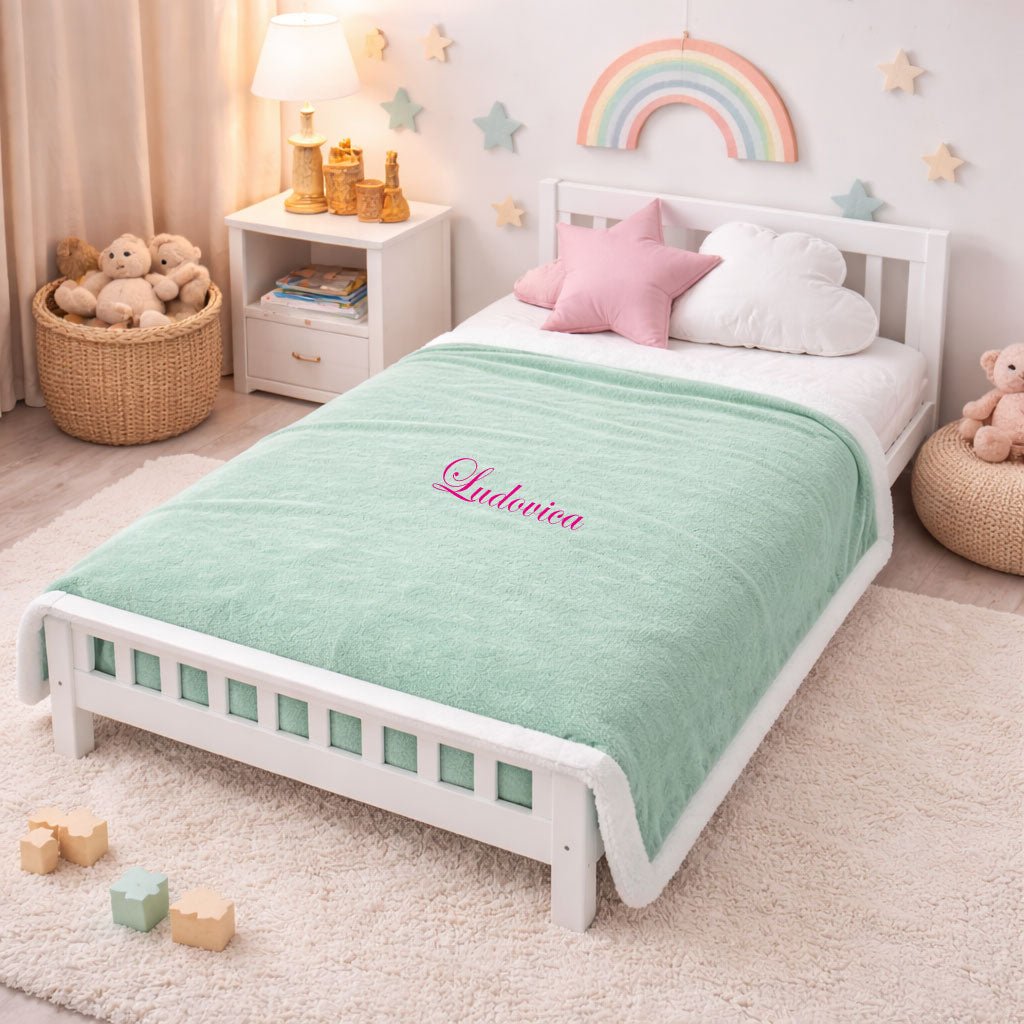 Coperta 130x170 in sherpa personalizzabile con nome