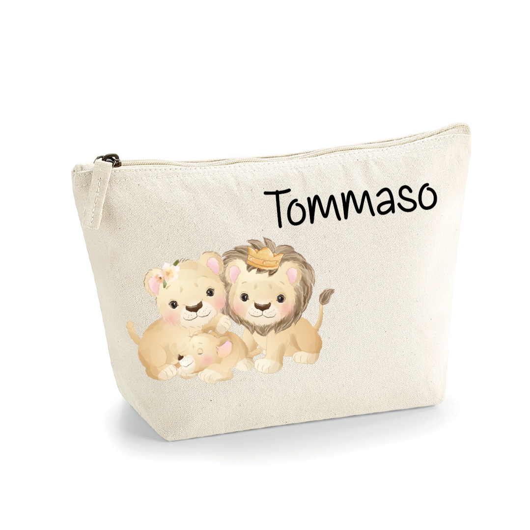 Pochette in cotone organico personalizzabile Fam. Leoni - Be Brave Boutique