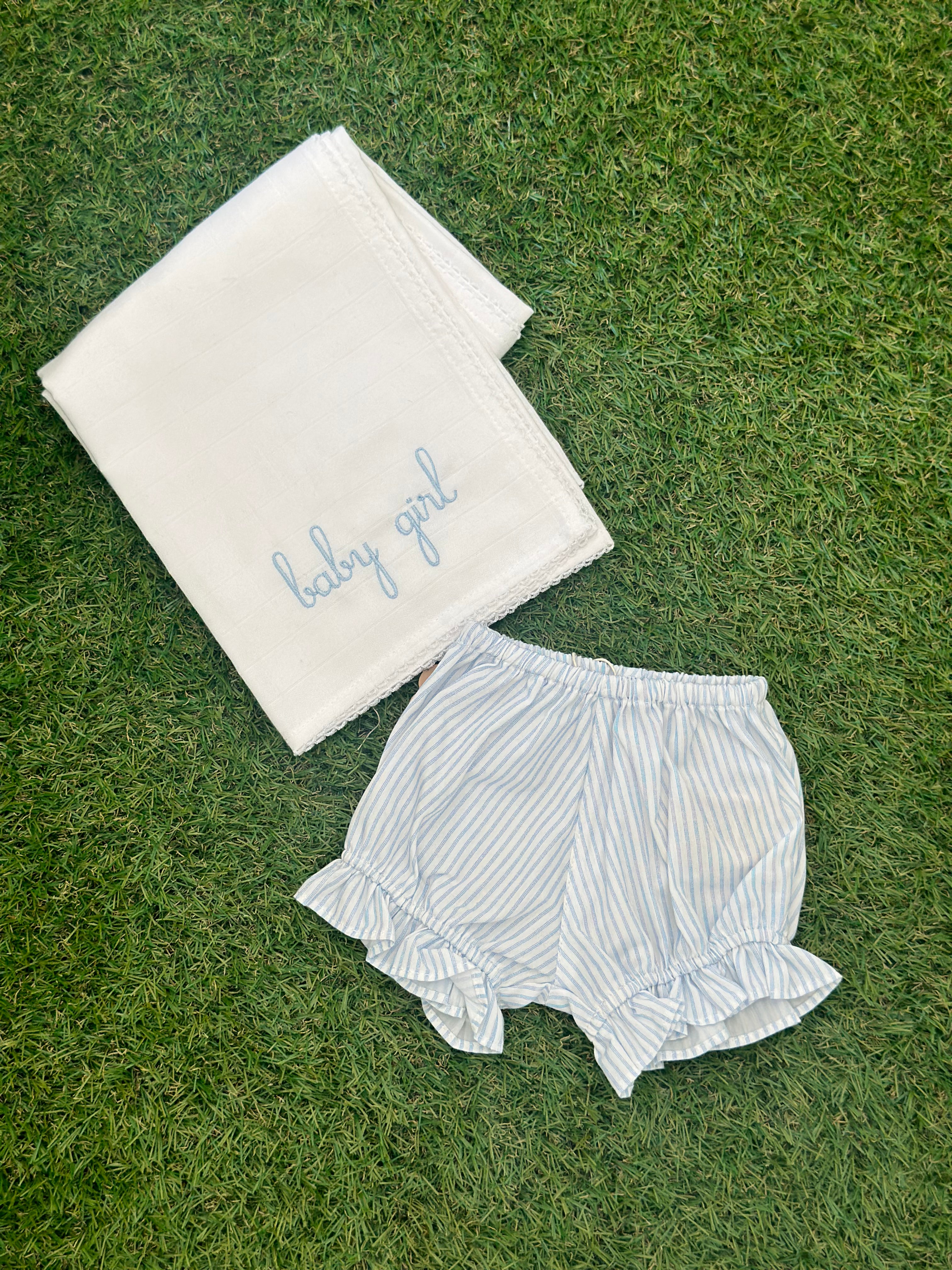 Shorts in leggerissimo cotone con motivo a righe e voant - Be Brave Boutique