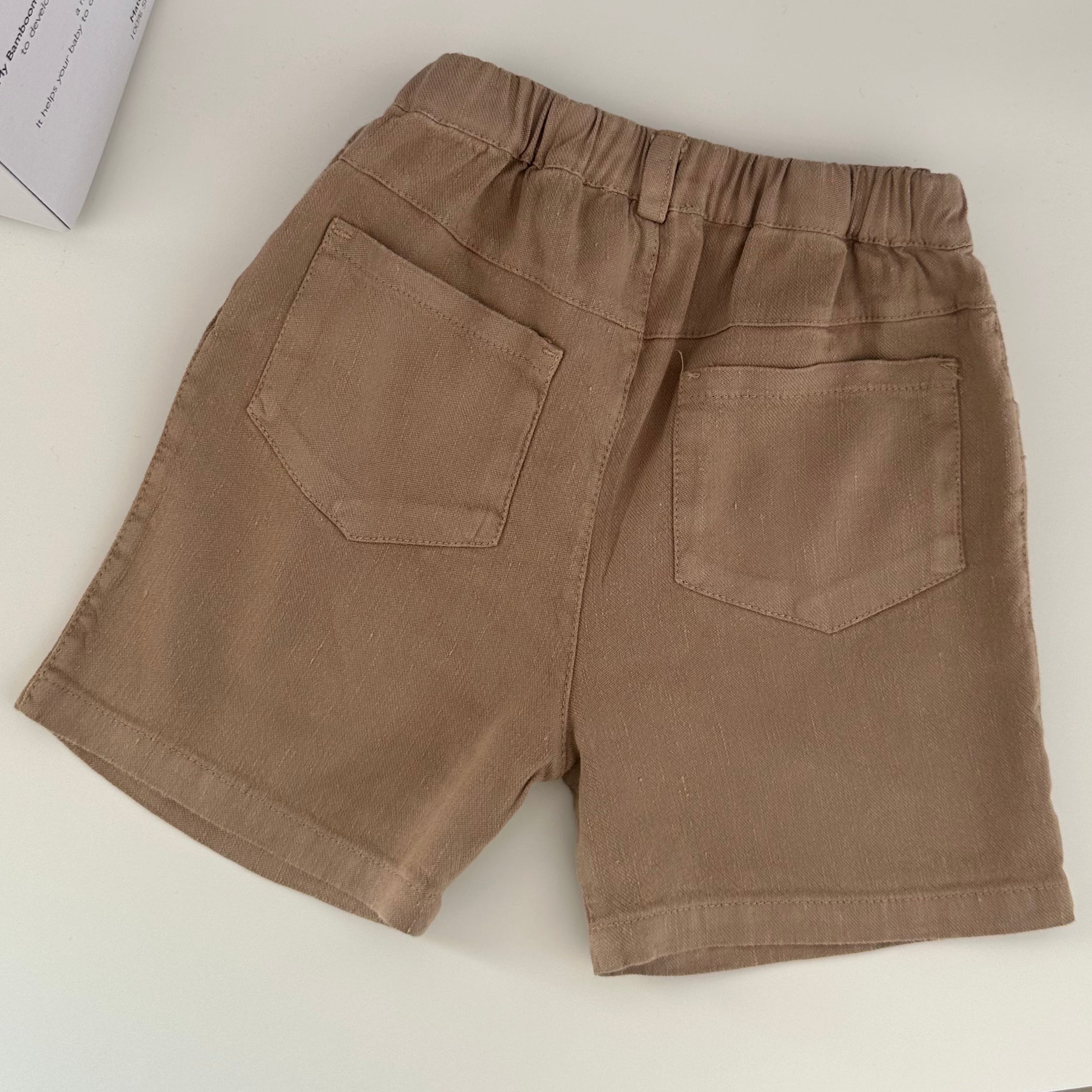 Pantaloncino bimbo shorts in lino Cammello - Be Brave Boutique