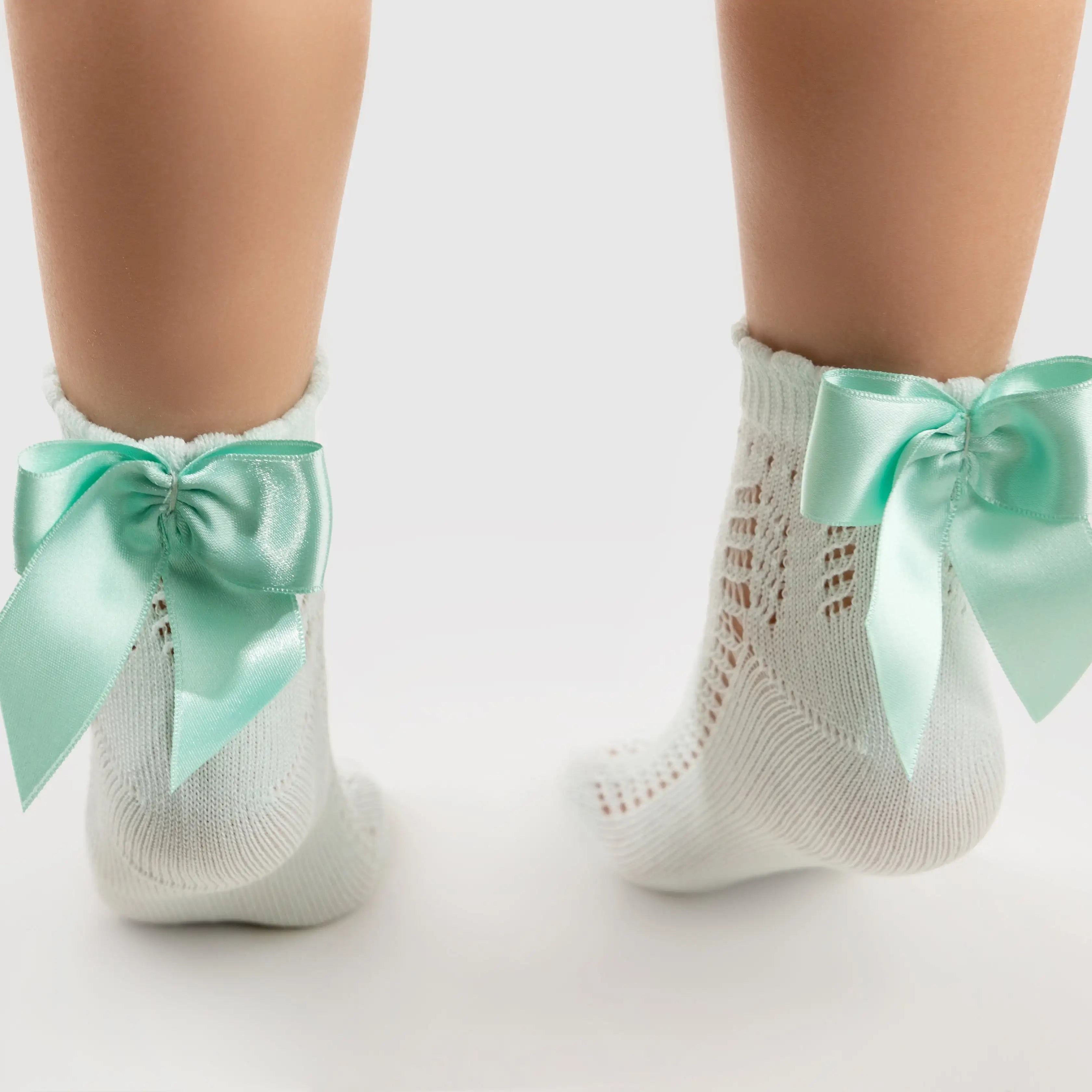 Calze bimba basse con fiocco traforate Water Green Meia Pata - Be Brave Boutique