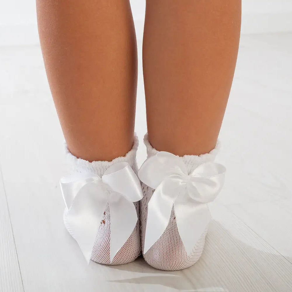 Calze bimba basse con fiocco traforate Bianco Meia Pata - Be Brave Boutique