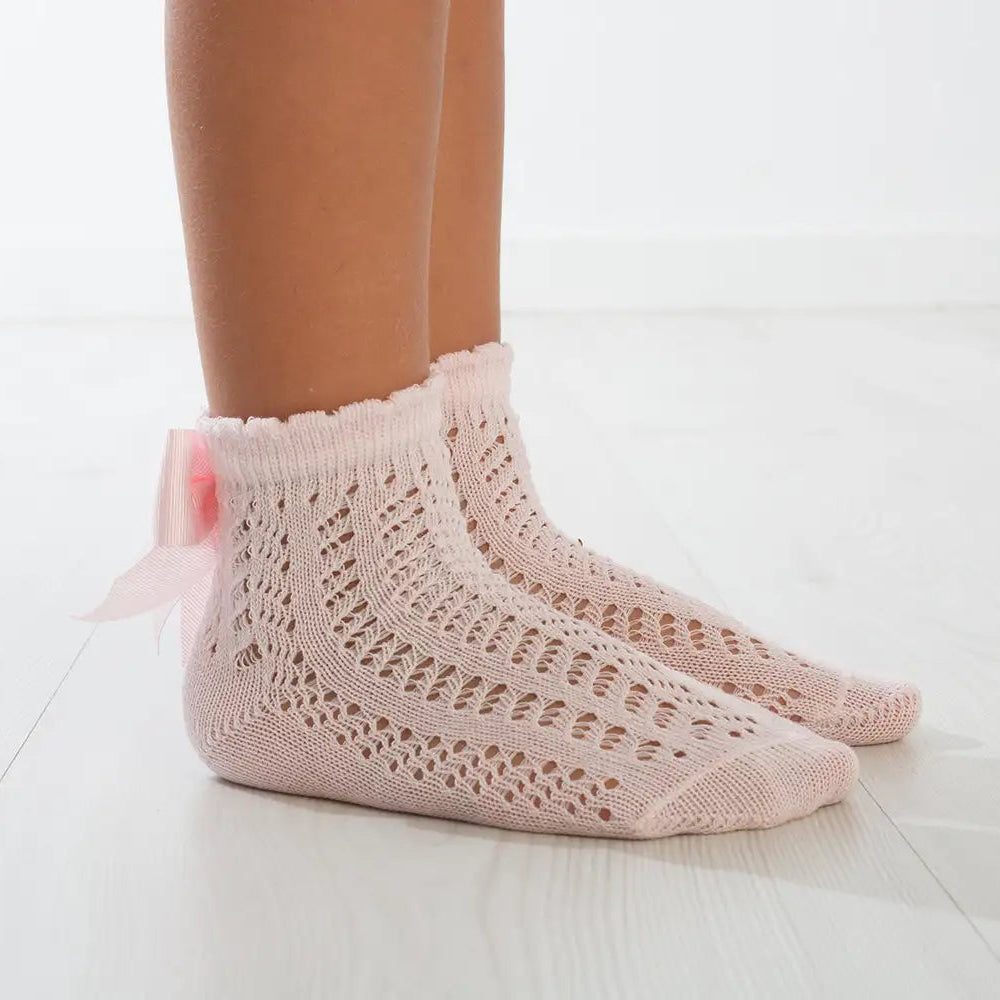 Calze bimba basse con fiocco traforate Baby pink Meia Pata - Be Brave Boutique