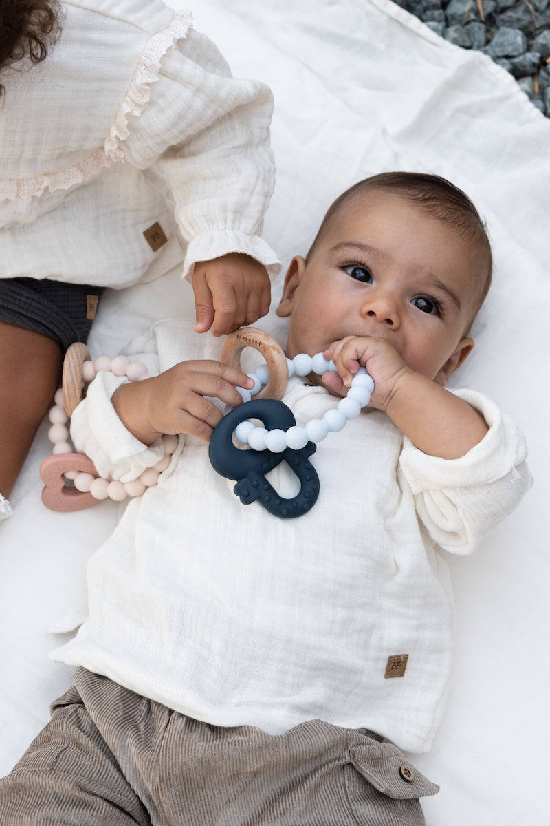 BAMBOOM Massaggiagengive legno & silicone Chiave - Blu & Azzurro - Be Brave Boutique