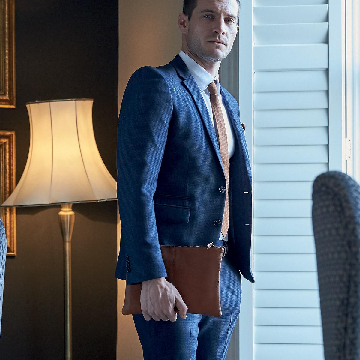 Beauty case piatto in simil pelle completamente foderate con motivo a righe personalizzabile - Be Brave Boutique