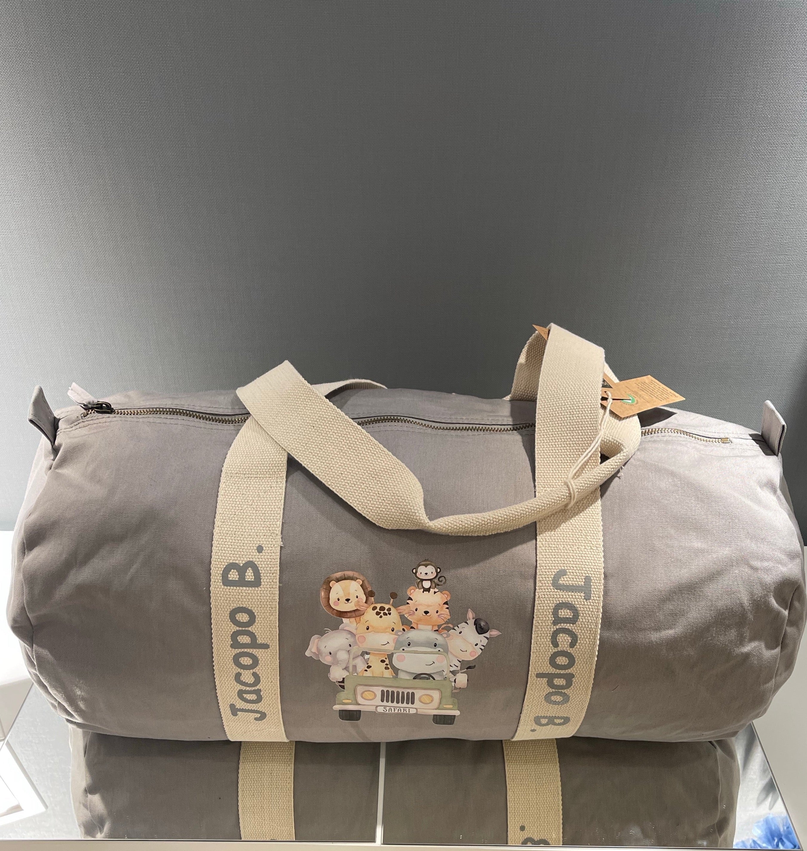 Set Borsone Baby, 2 beauty case e 3 sacchi primi cambi in cotone canvas stampa Safari personalizzati con nome - Be Brave Boutique