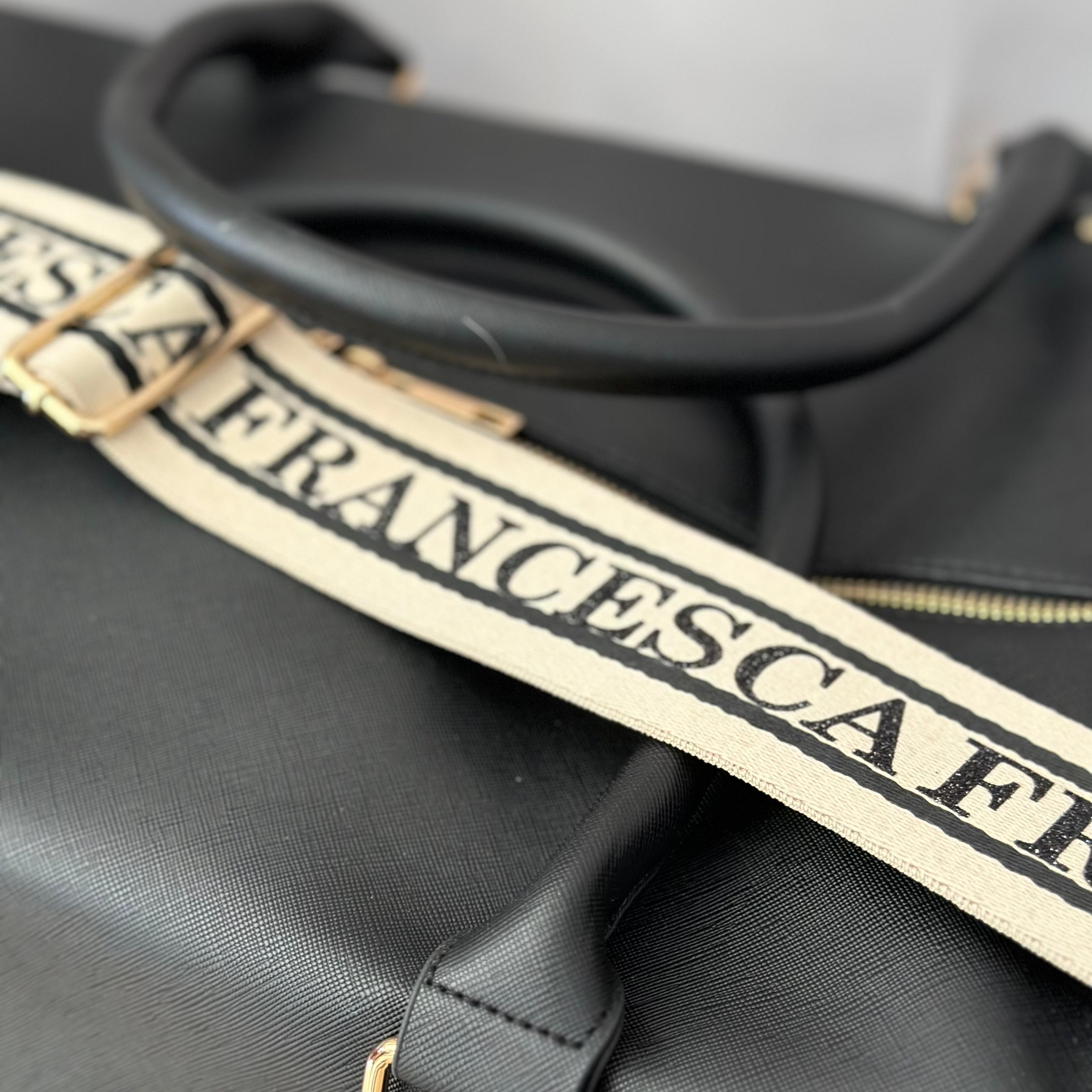 Borsone in simil Pelle con tracolla personalizzabile Black - Be Brave Boutique