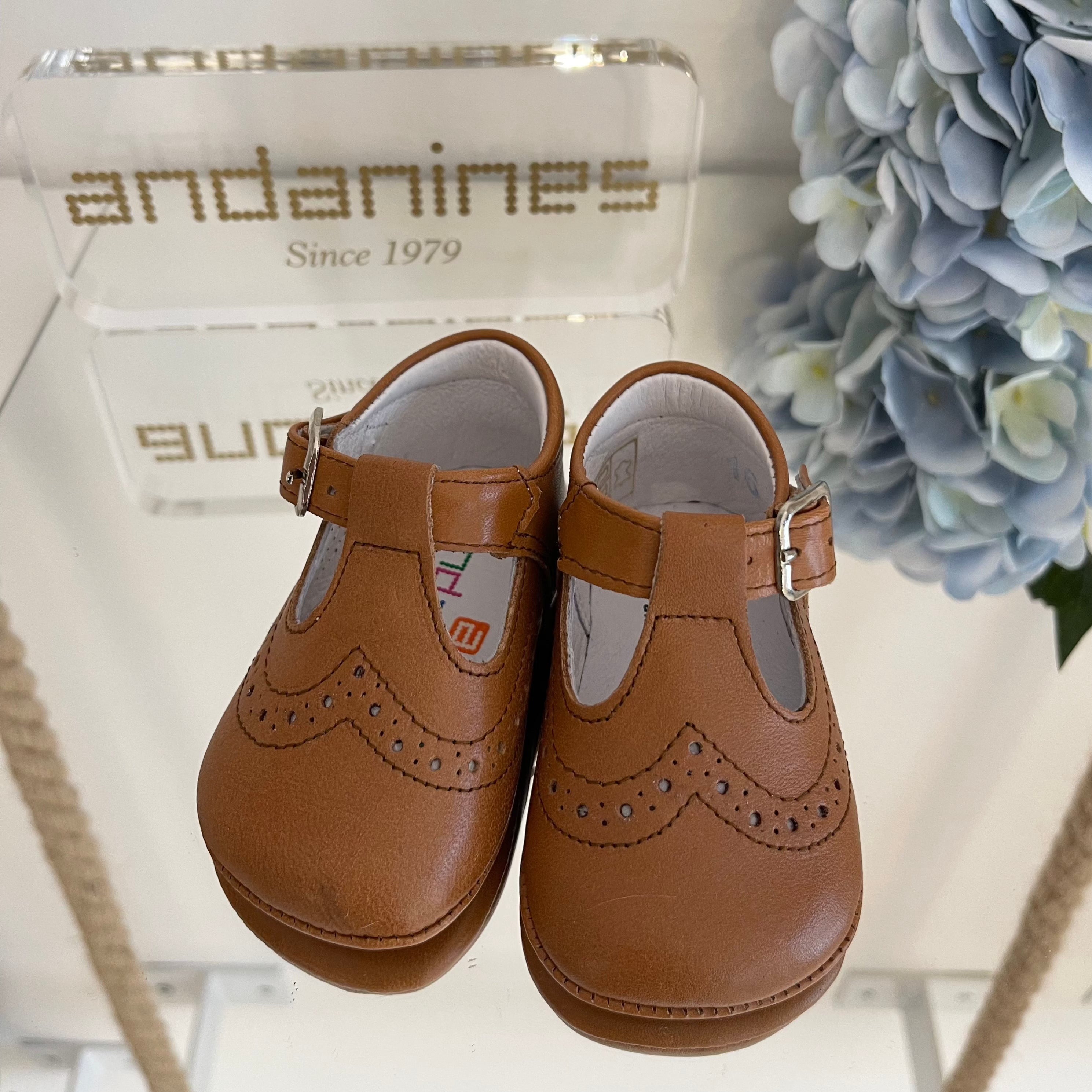 Scarpine morbide da culla Color cuoio con cinturino - Be Brave Boutique