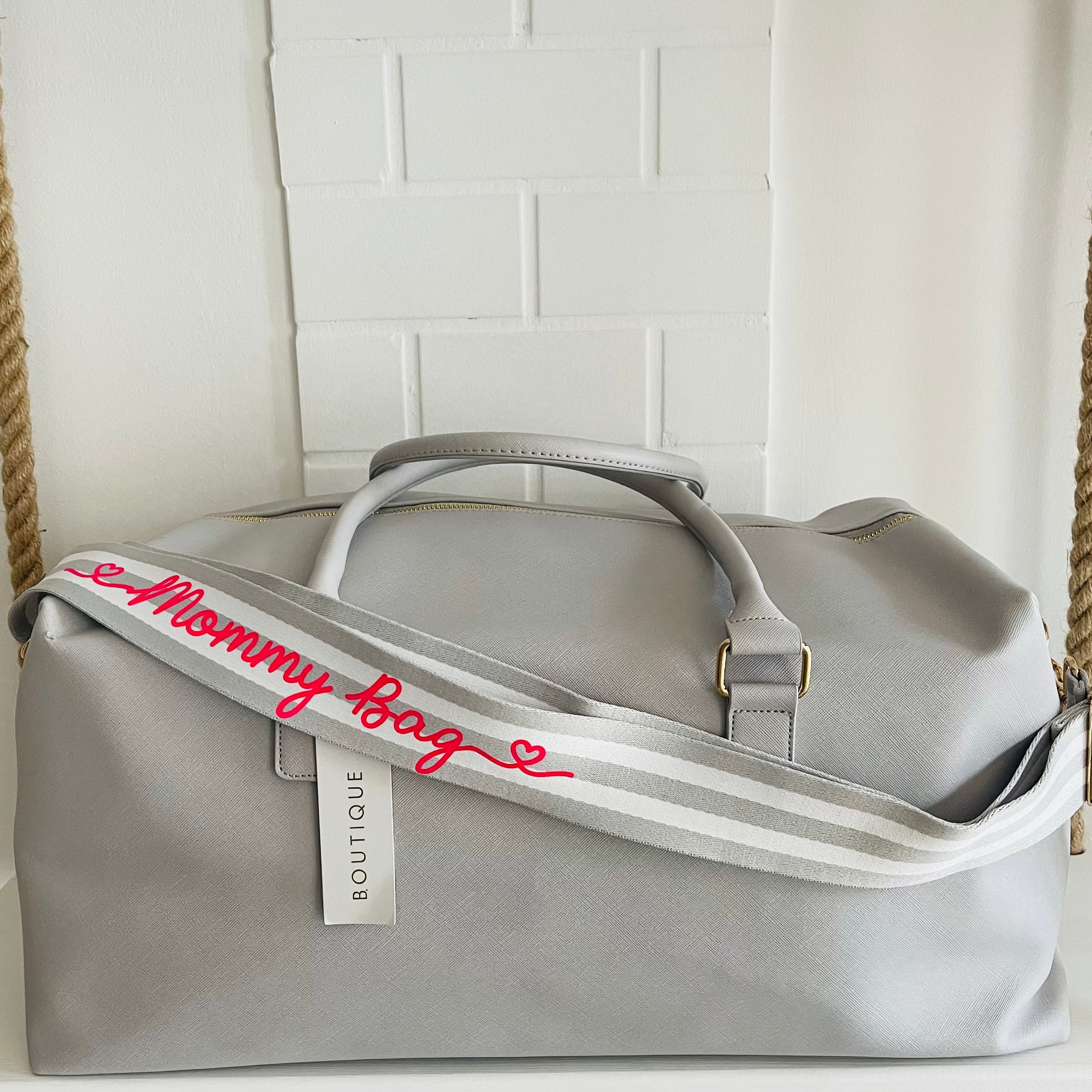 Borsone in simil Pelle con tracolla personalizzabile Soft Grey - Be Brave Boutique