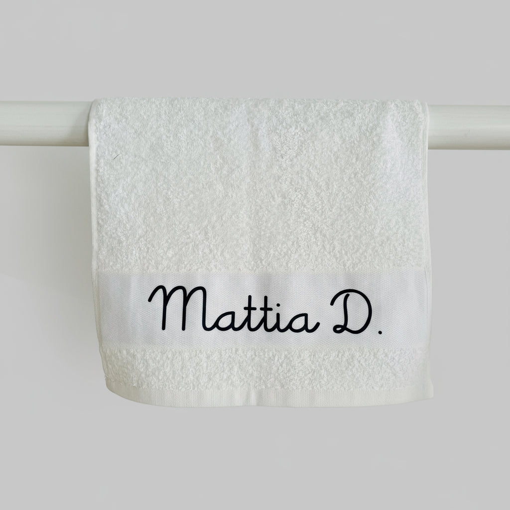 Asciugamani 30x50 personalizzato con nome asilo - Be Brave Boutique