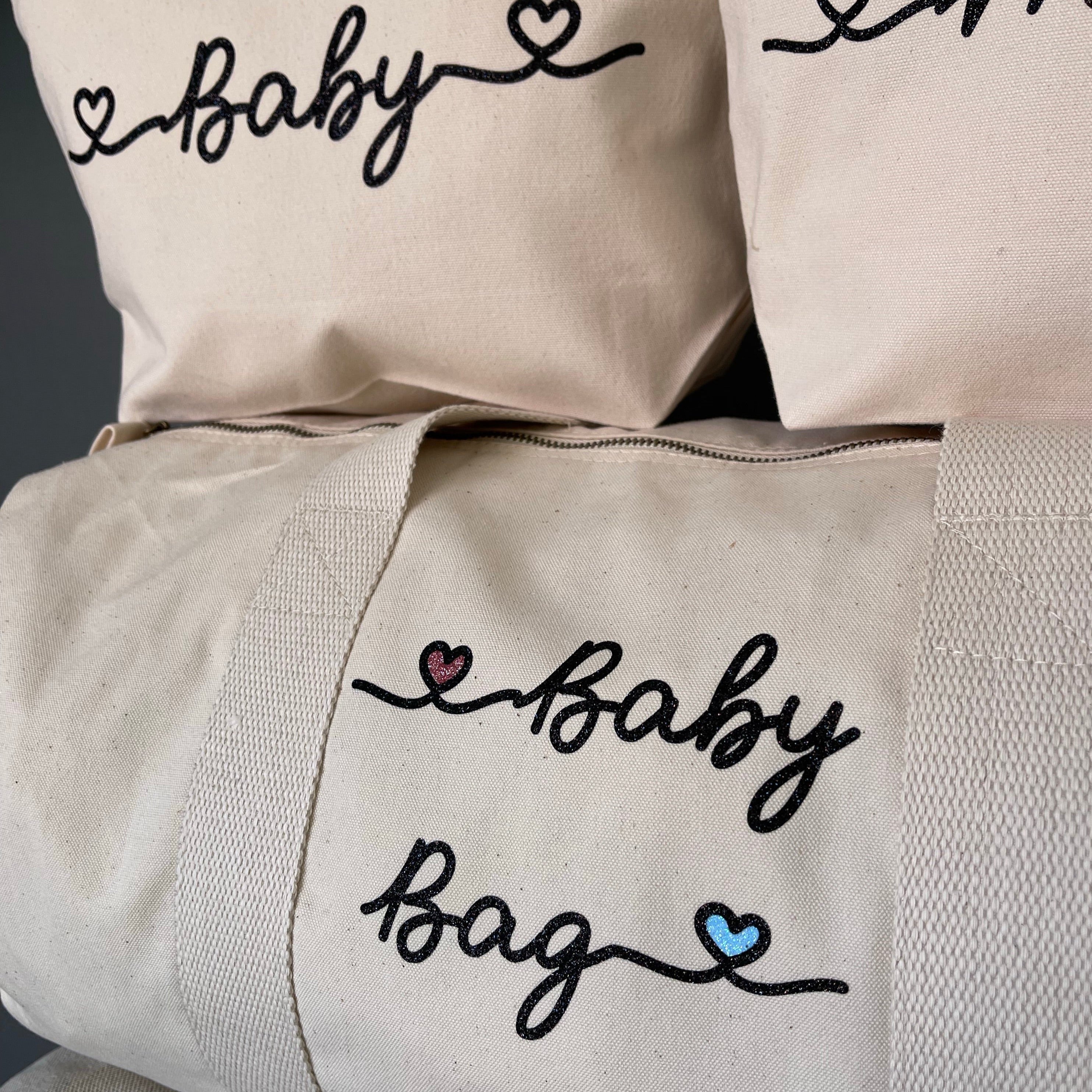 Borsone mamma, 1 borsone baby e 2 Pochette con cuoricini Rosa/Azzurro - Be Brave Boutique