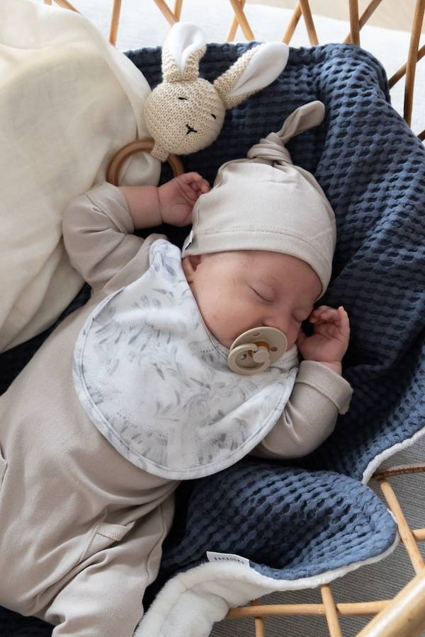 BAMBOOM Cappellino neonato con nodo Pure - Sabbia 09 - Be Brave Boutique