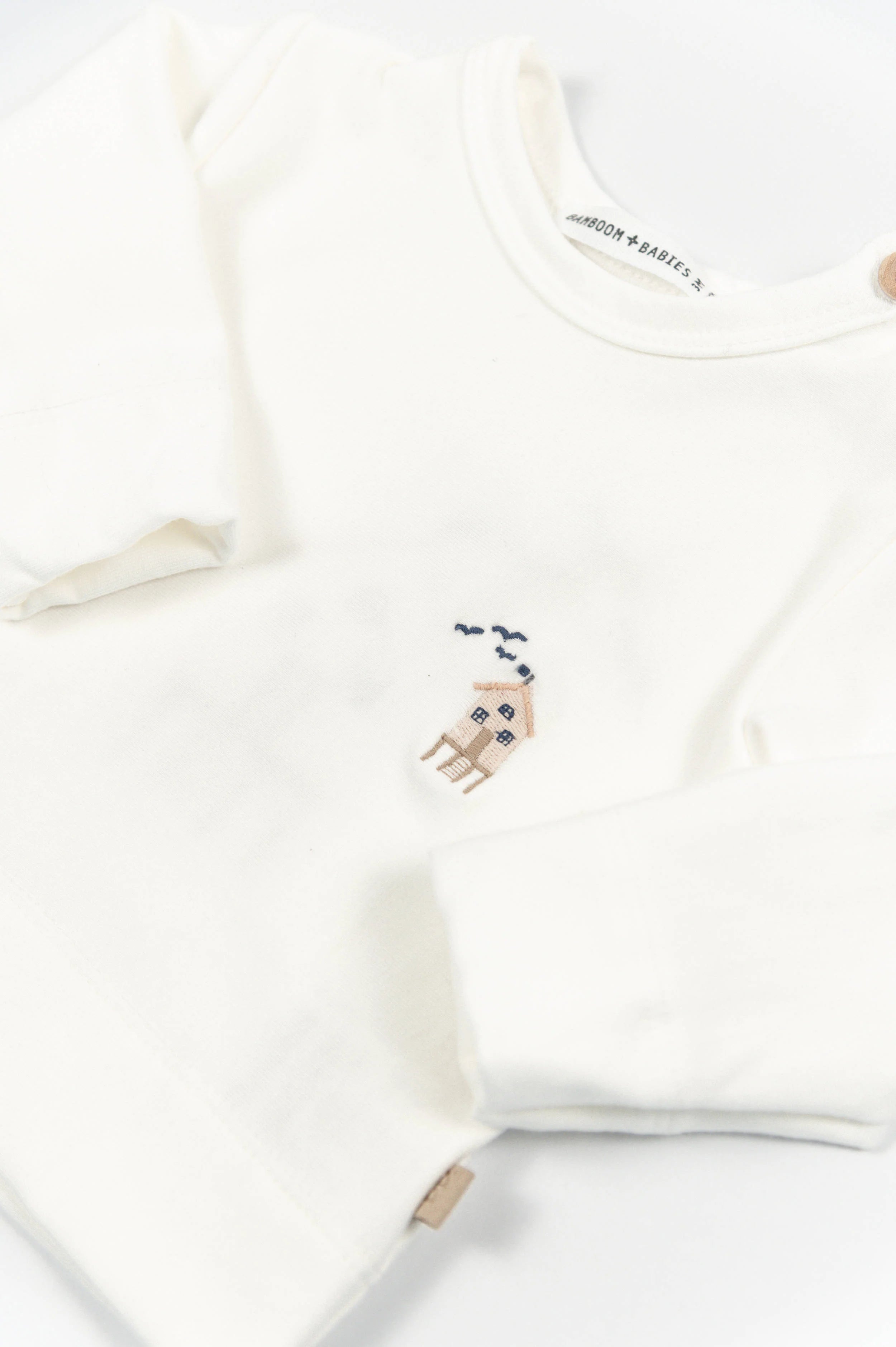 Maglia con ricamo Surf house - OFFWHITE 111