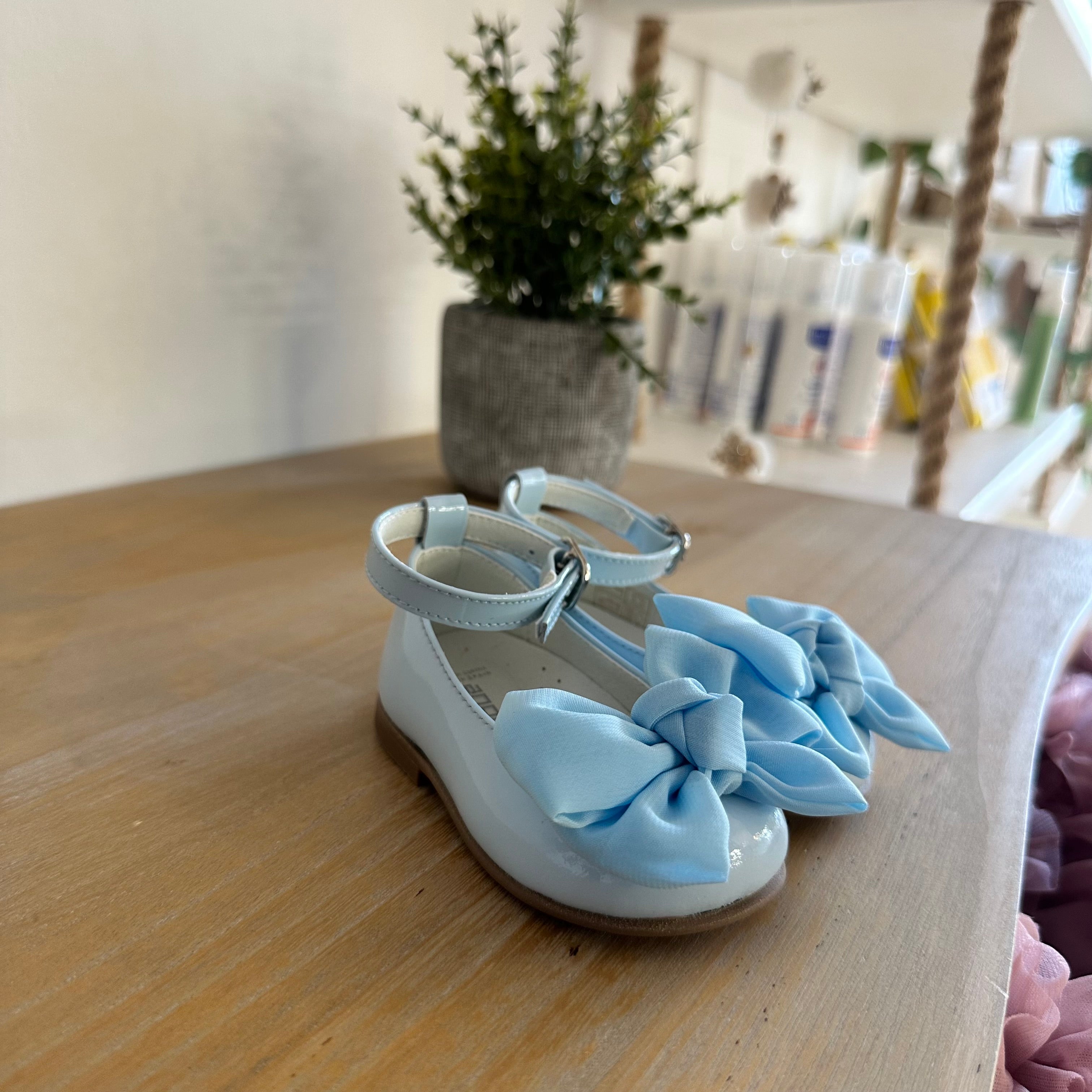 ANDANINES Ballerine Eleganti con fiocco davanti  Azzurre e plantare anatomico - Be Brave Boutique