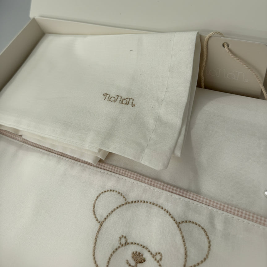 Lenzuolo carrozzina  con piping Nanan con ricamo orsetto