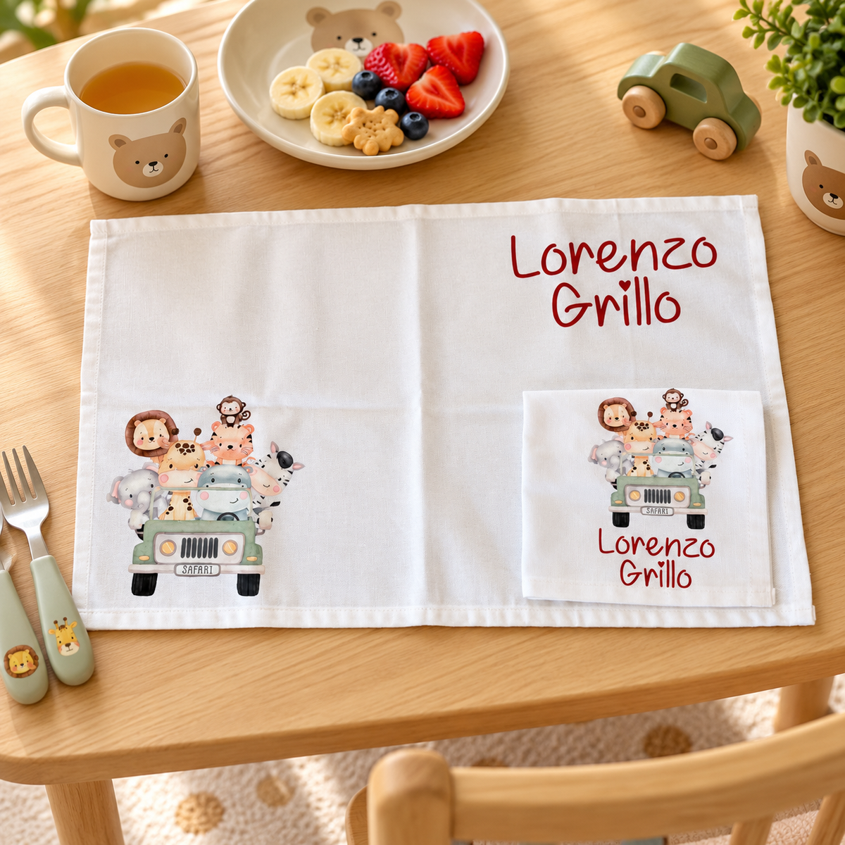 Tovaglietta Asilo Bambino Personalizzata – Set Pappa con Nome Safari verde