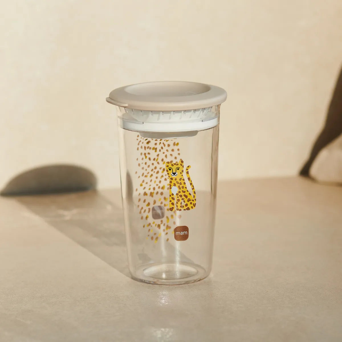 MAM Easy to Drink Cup 8+m Tigrotto tazza per bambini con valvola anti goccia