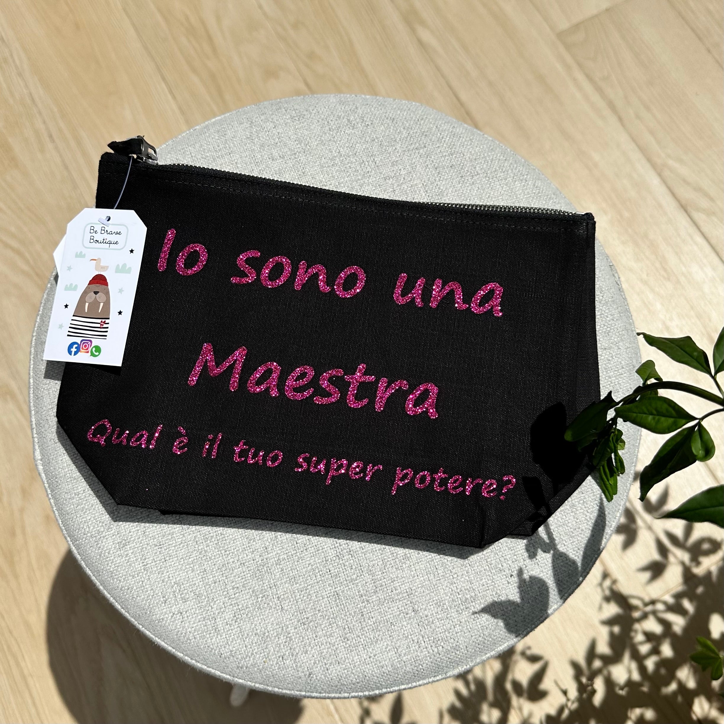 Pochette super poteri, idea regalo per Maestre - Be Brave Boutique