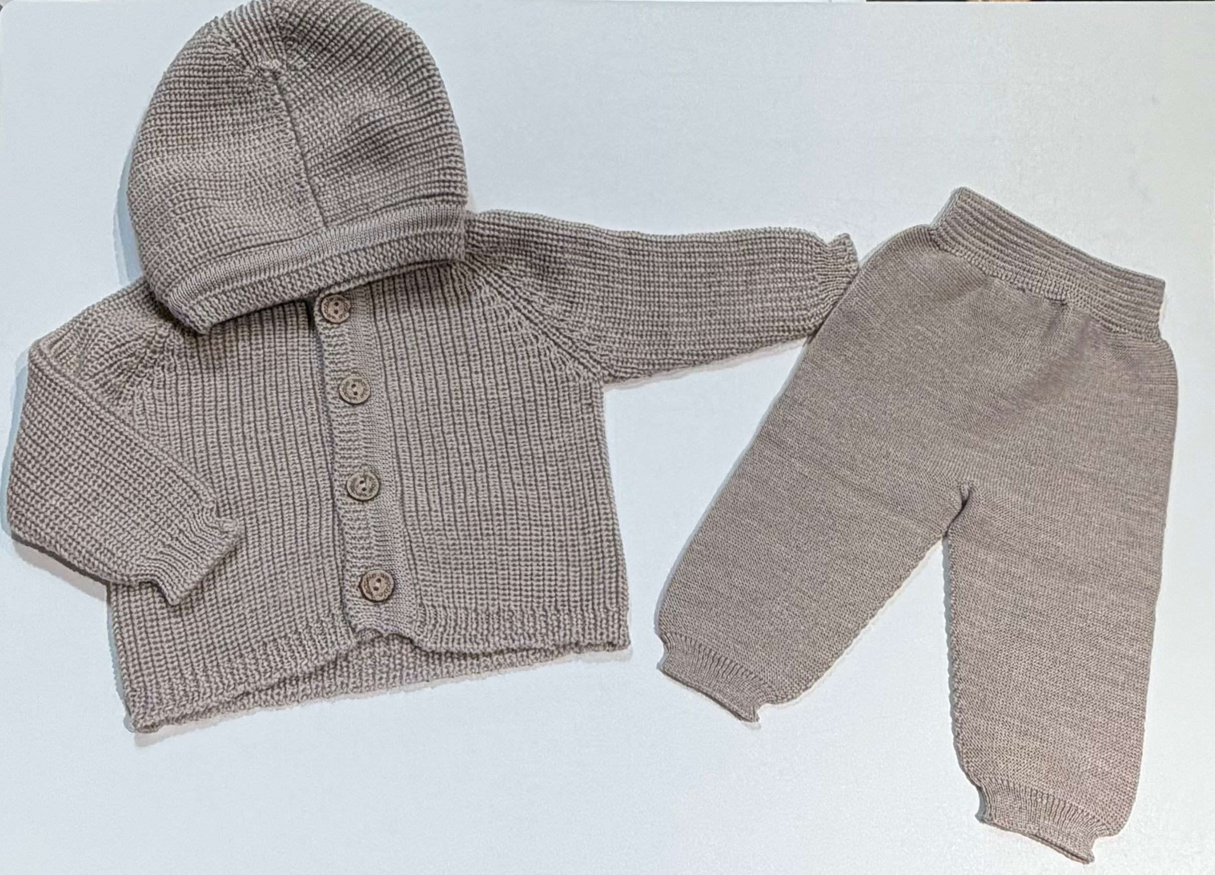 Completo Pantalone+Cardigan con cappuccio lavorato a maglia in punto coste inglese