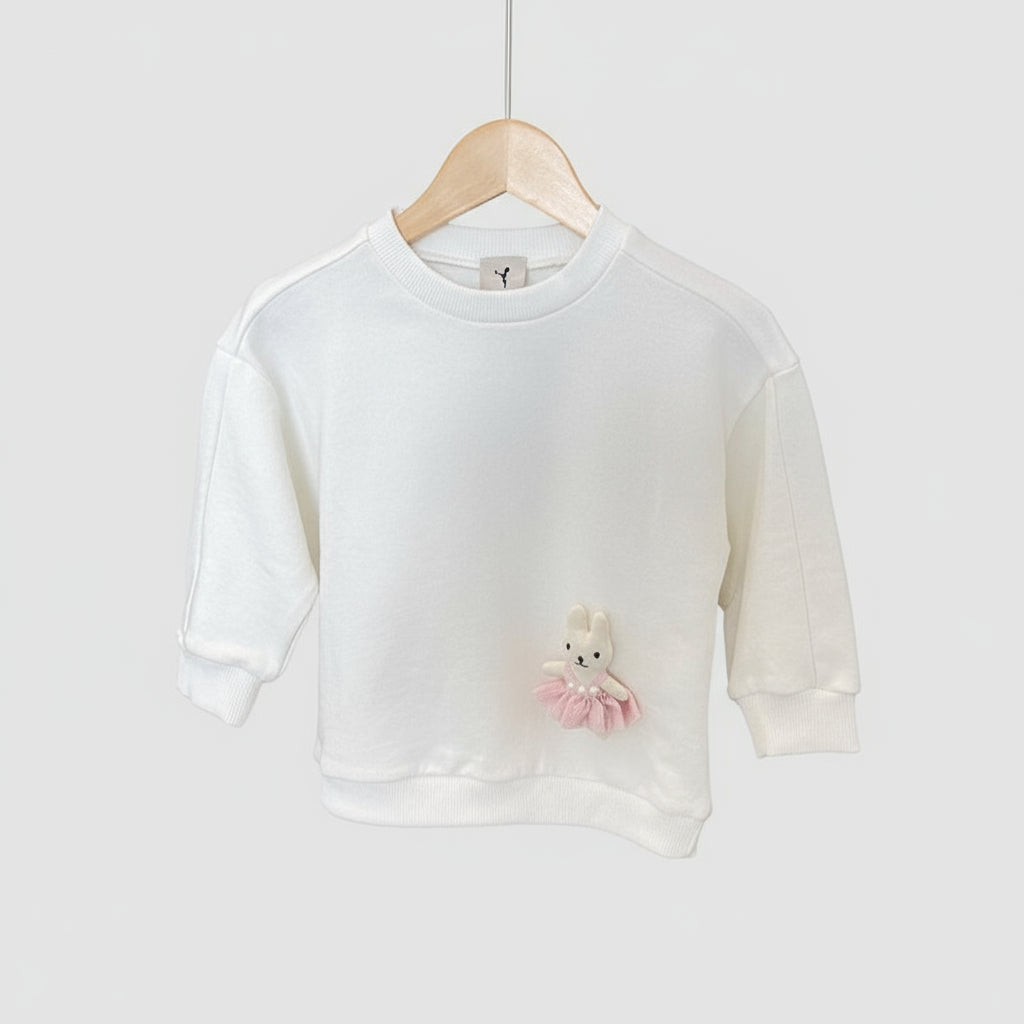 Felpa bianca bambina con coniglietto applicato – dolce e versatile - Be Brave Boutique